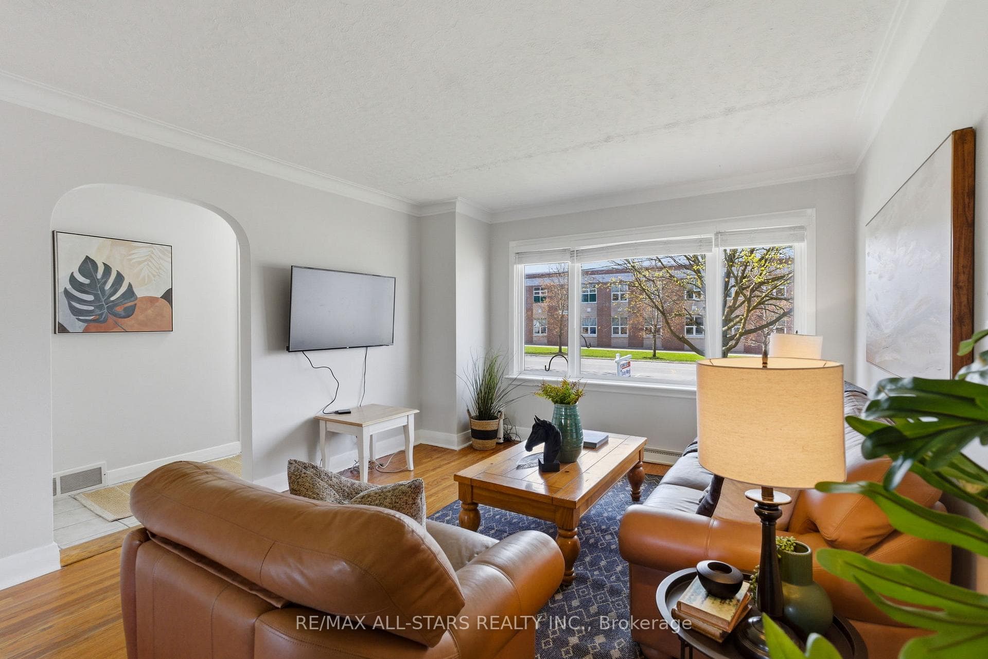 142 Planks Lane photo 6
