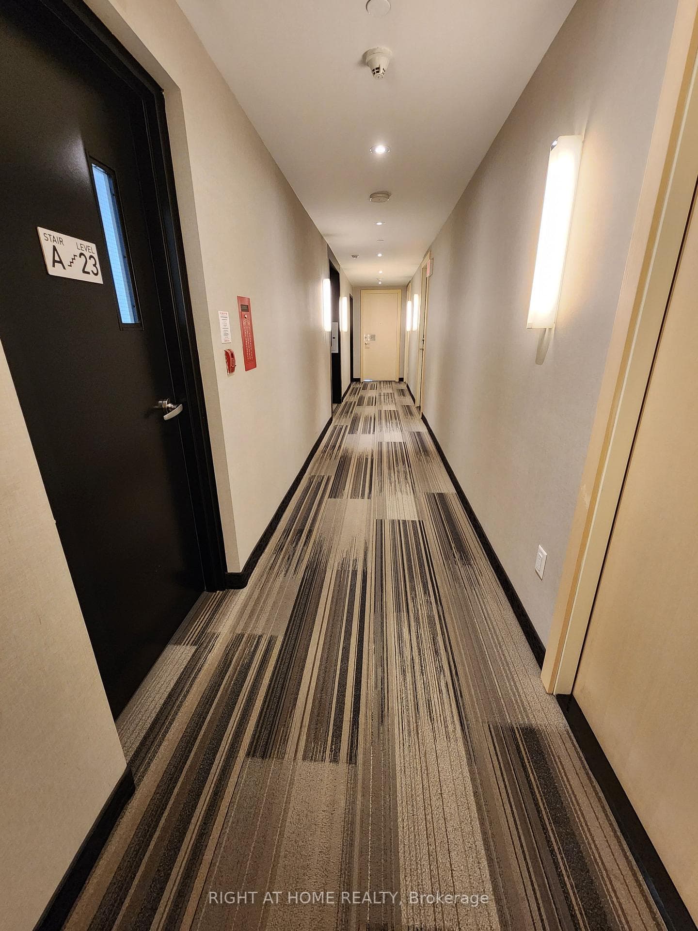30 Roehampton Avenue Unit 2308 photo 9