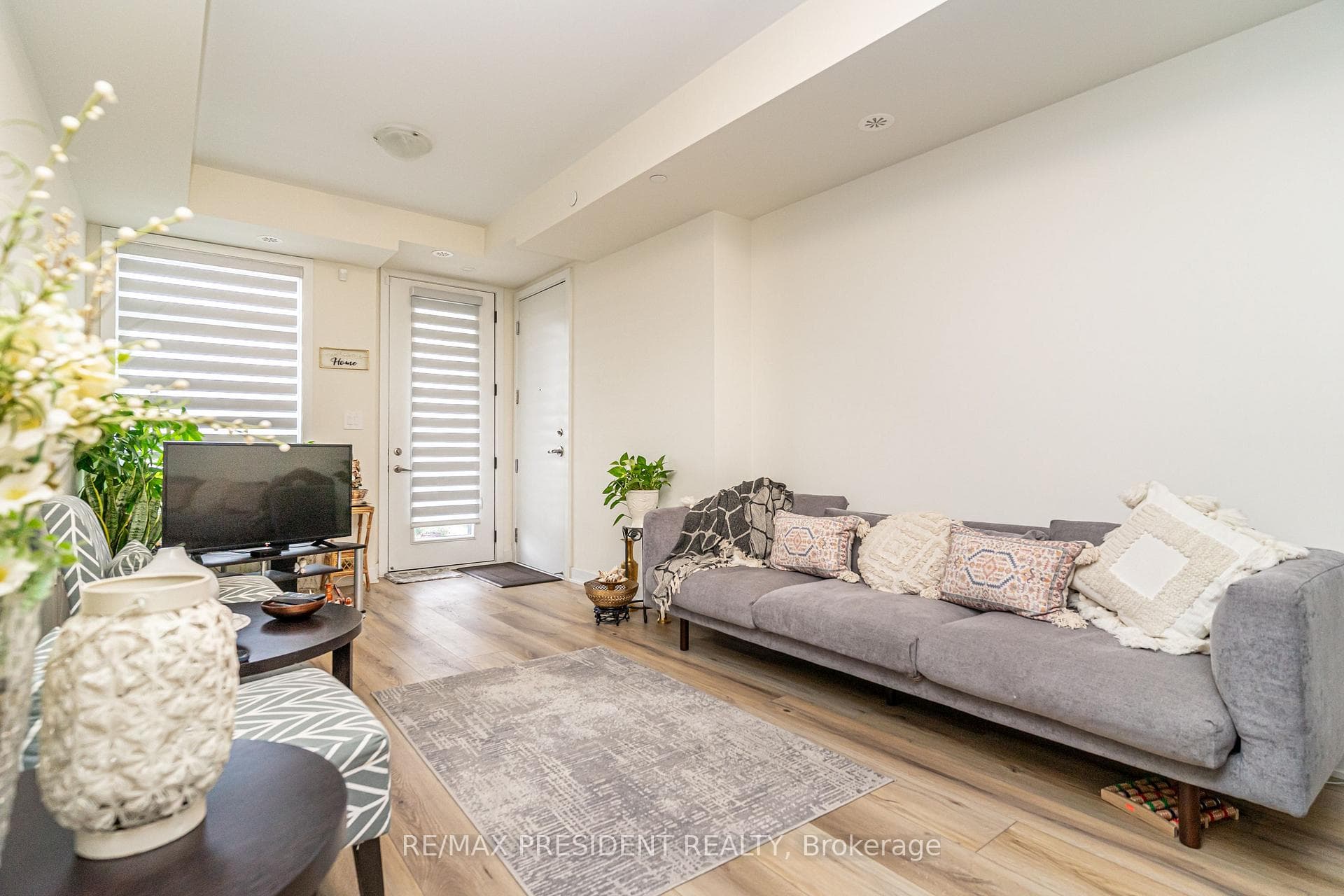755 Omega Drive Unit 218 photo 6