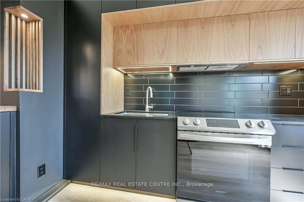 43 Mahony Avenue Unit 3 photo 6