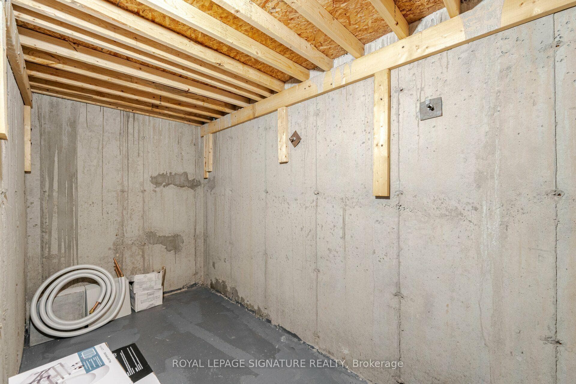 159 Bronson Terrace photo 37