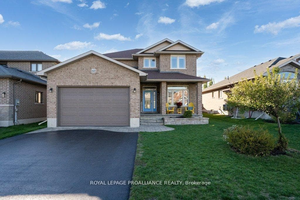 60 Crews Crescent photo 2