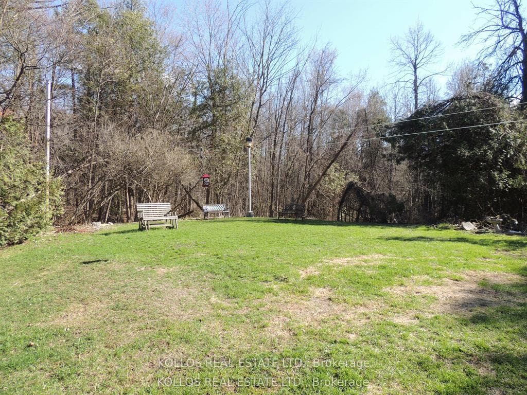 3028 Roger Stevens Drive photo 3