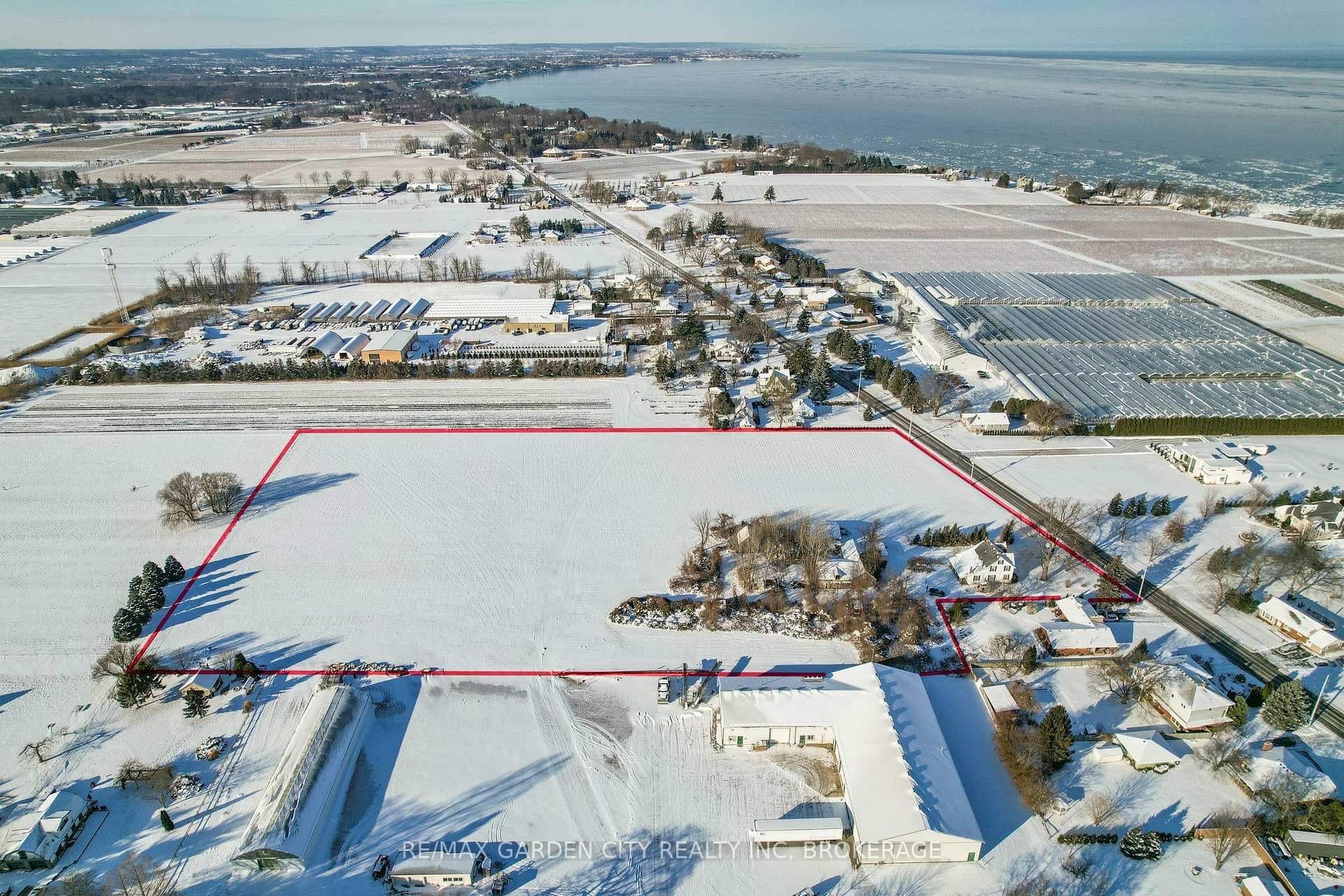 1013 Lakeshore Road photo 17