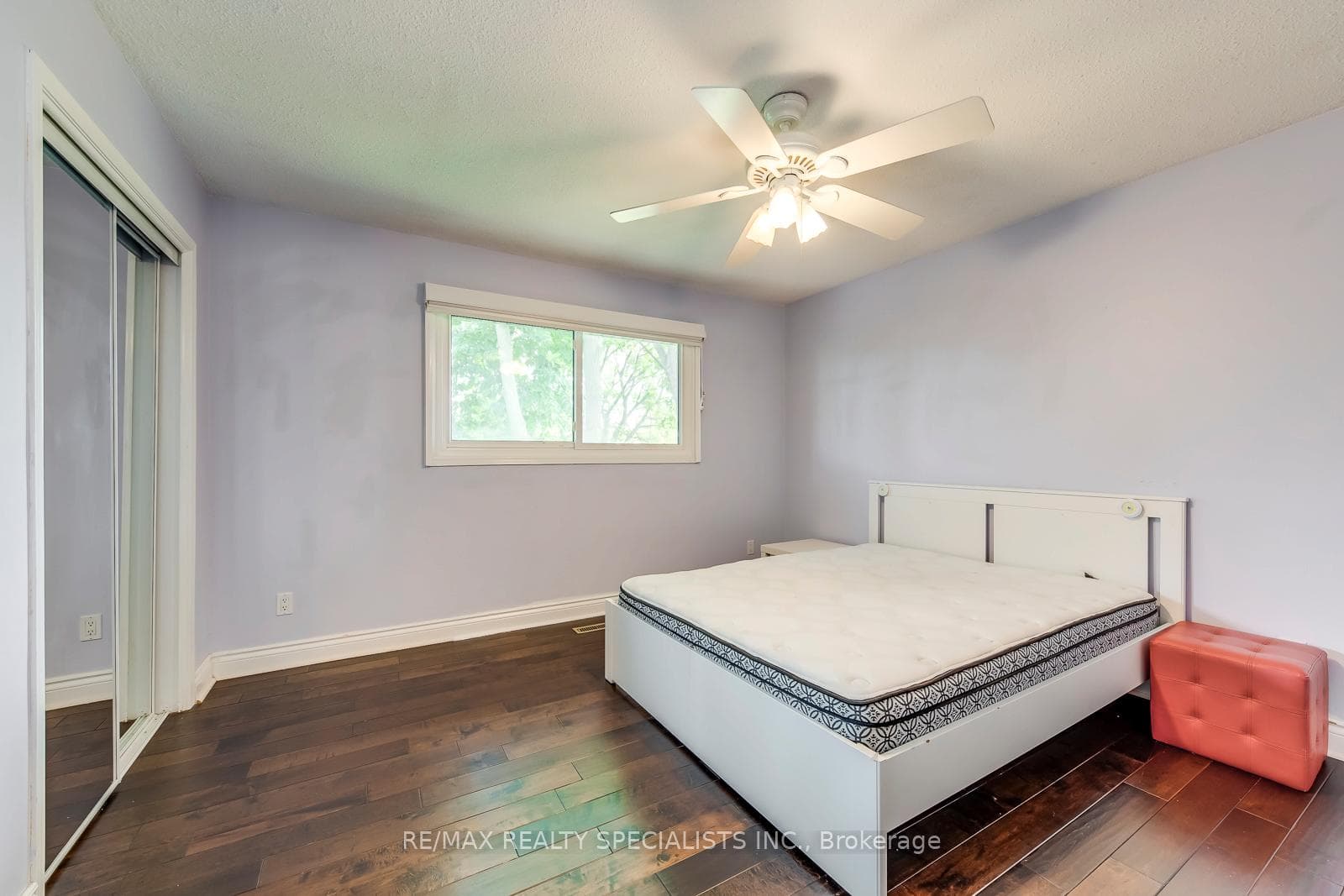1582 Hermant Court photo 20