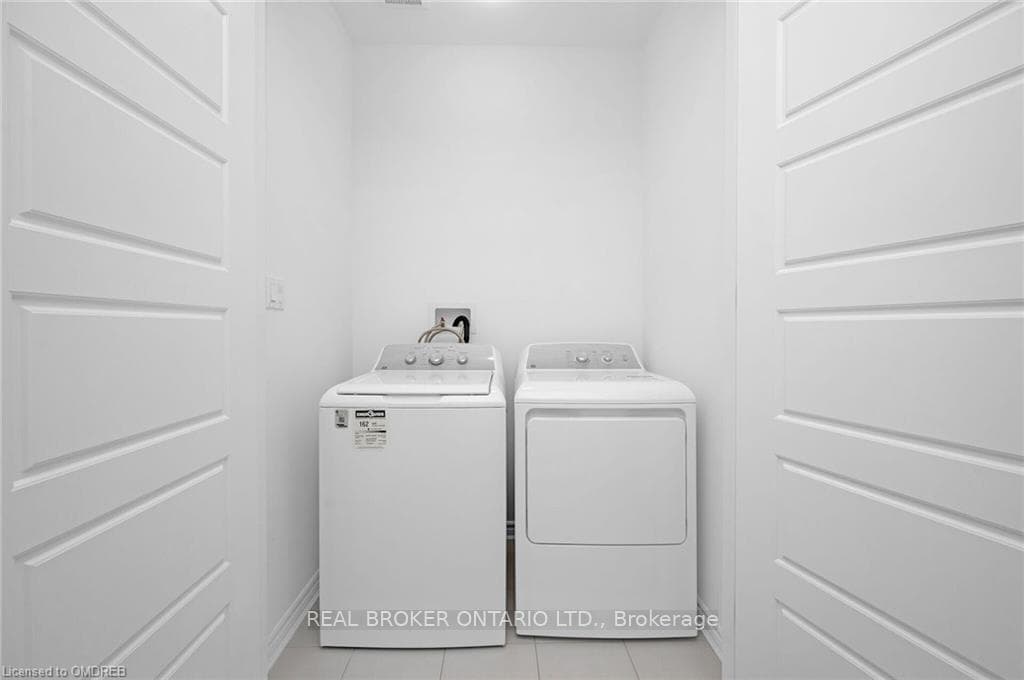 1200 Anson Gate photo 21