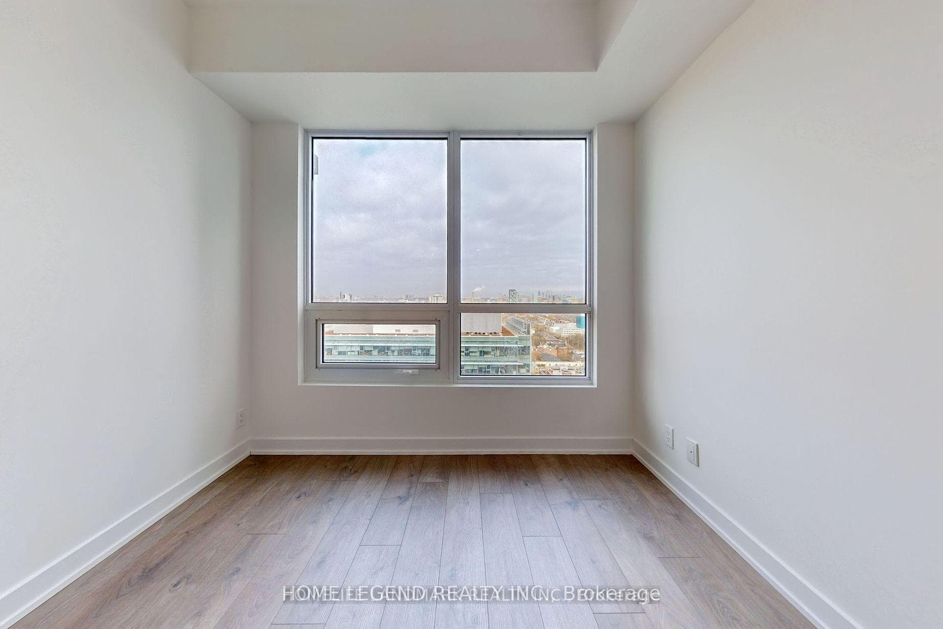 108 Peter Street Unit 2701 photo 8