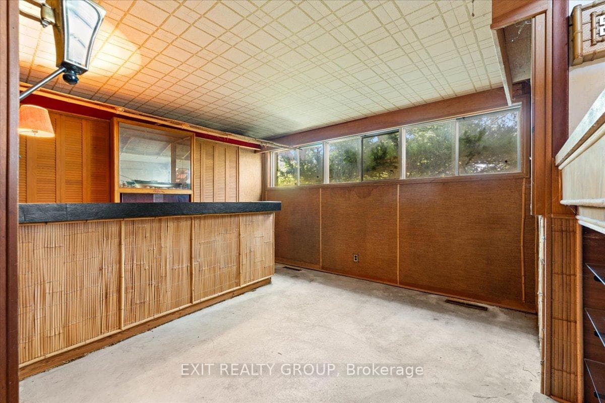 22649 Loyalist Parkway photo 26