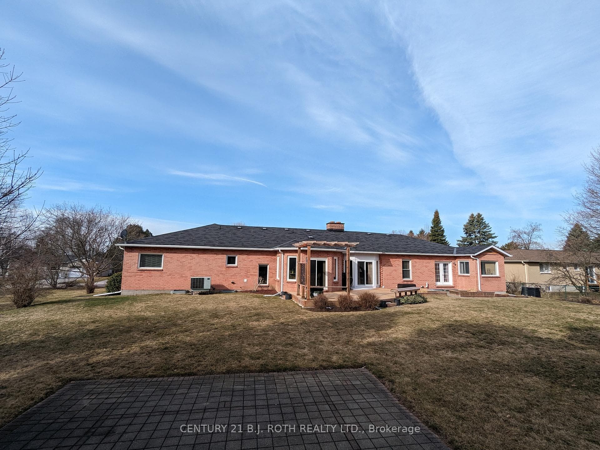 939 Sloan Circle Drive photo 3