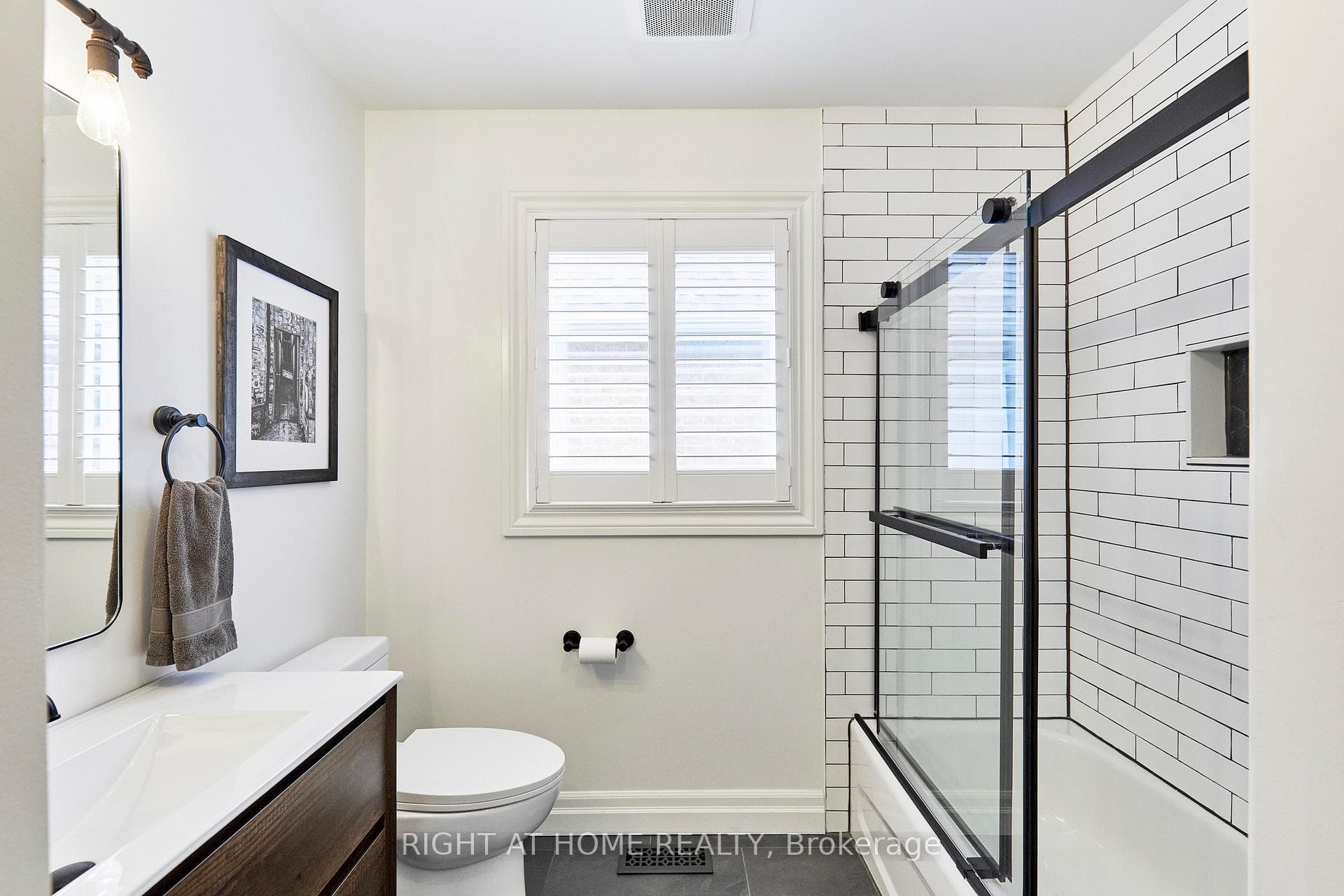 9 Artesian Drive photo 38