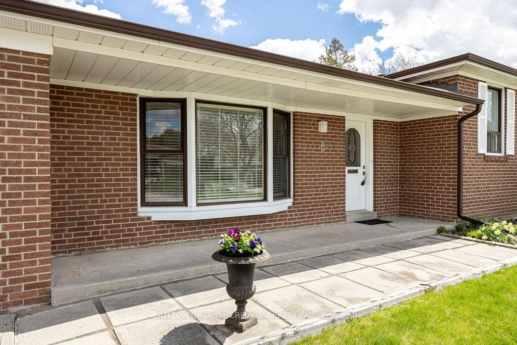 6 Hoseyhill Crescent photo 3
