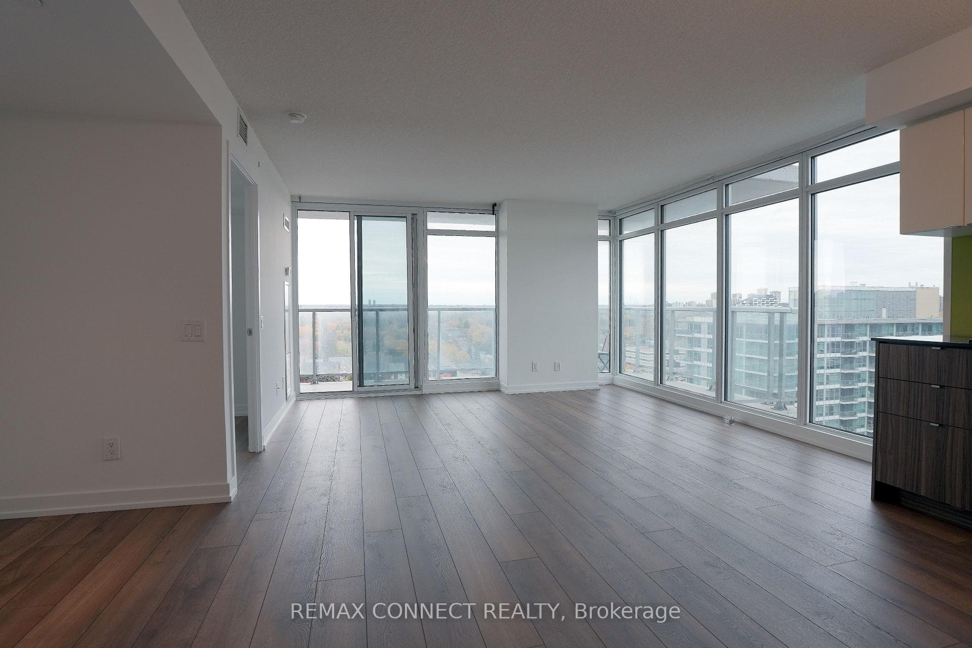 72 Esther Shiner Boulevard Unit 1512 photo 25