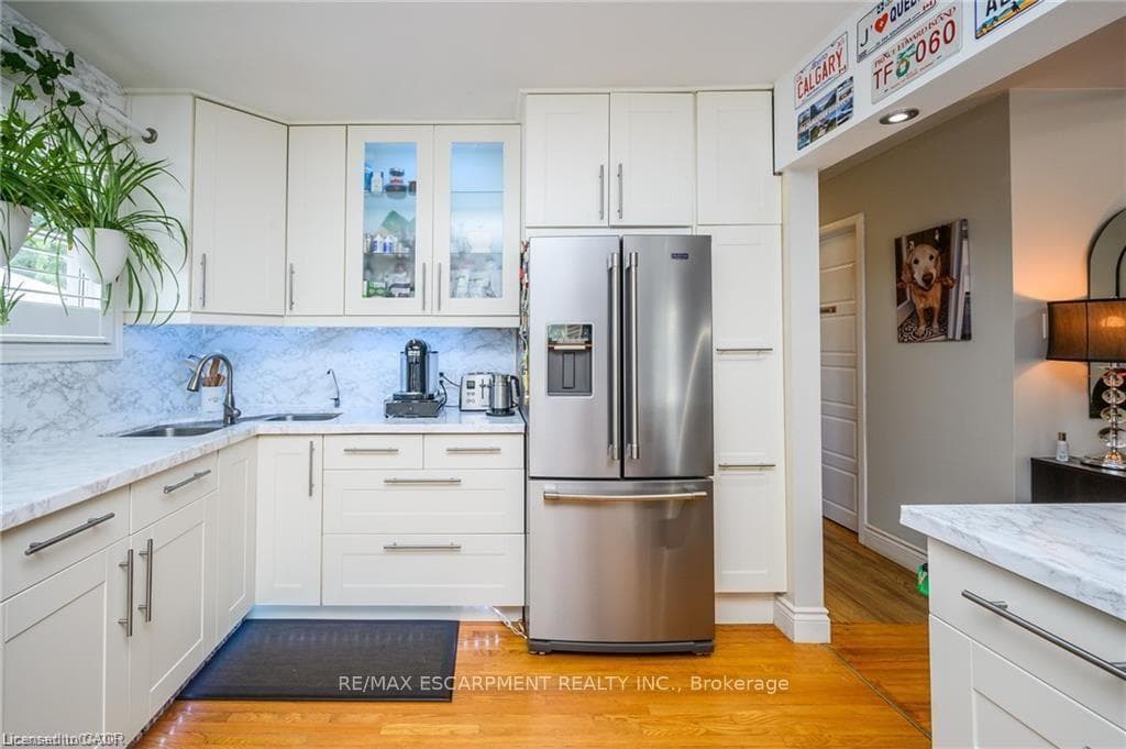 551 Chamberlain Road Unit UPPER photo 8