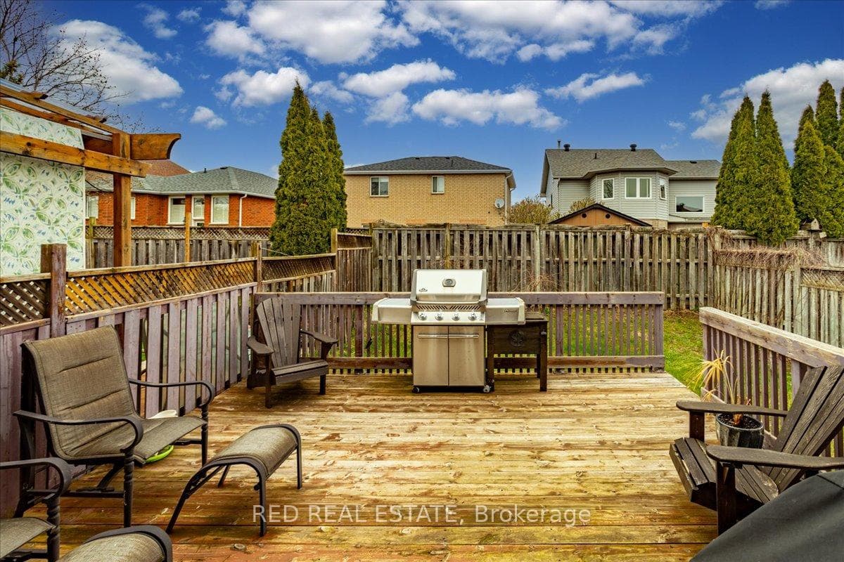 14 Willow Drive photo 6