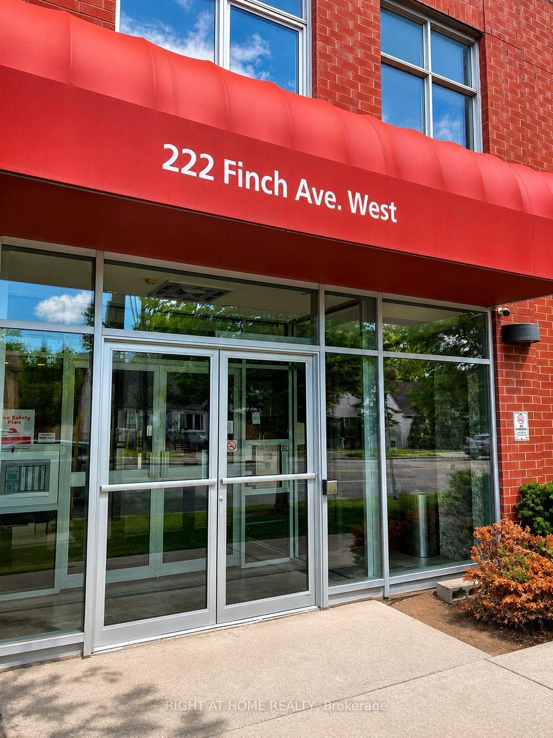 222 Finch Avenue Unit 217 photo 3