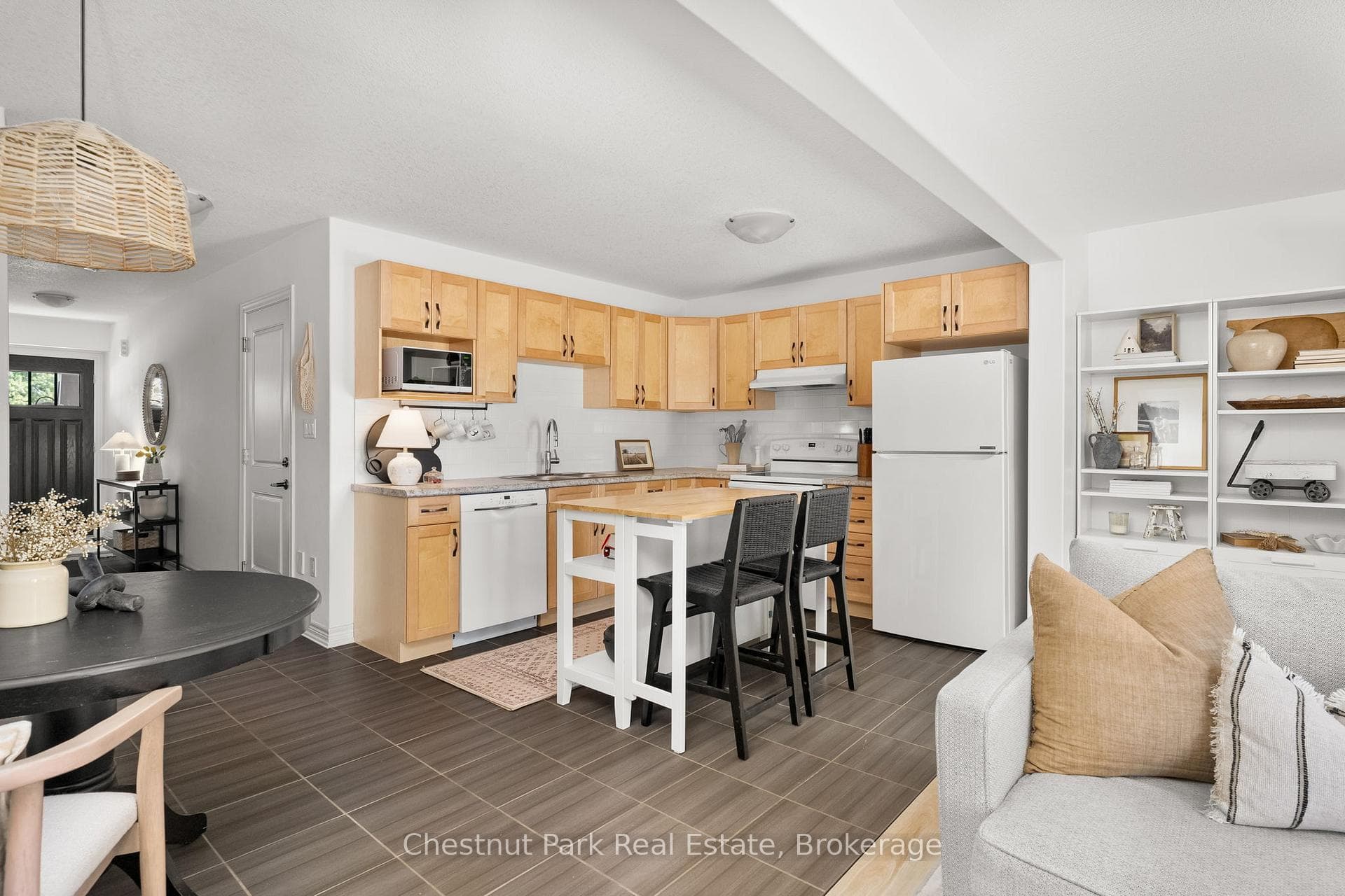 5 Brookside Crossing photo 9