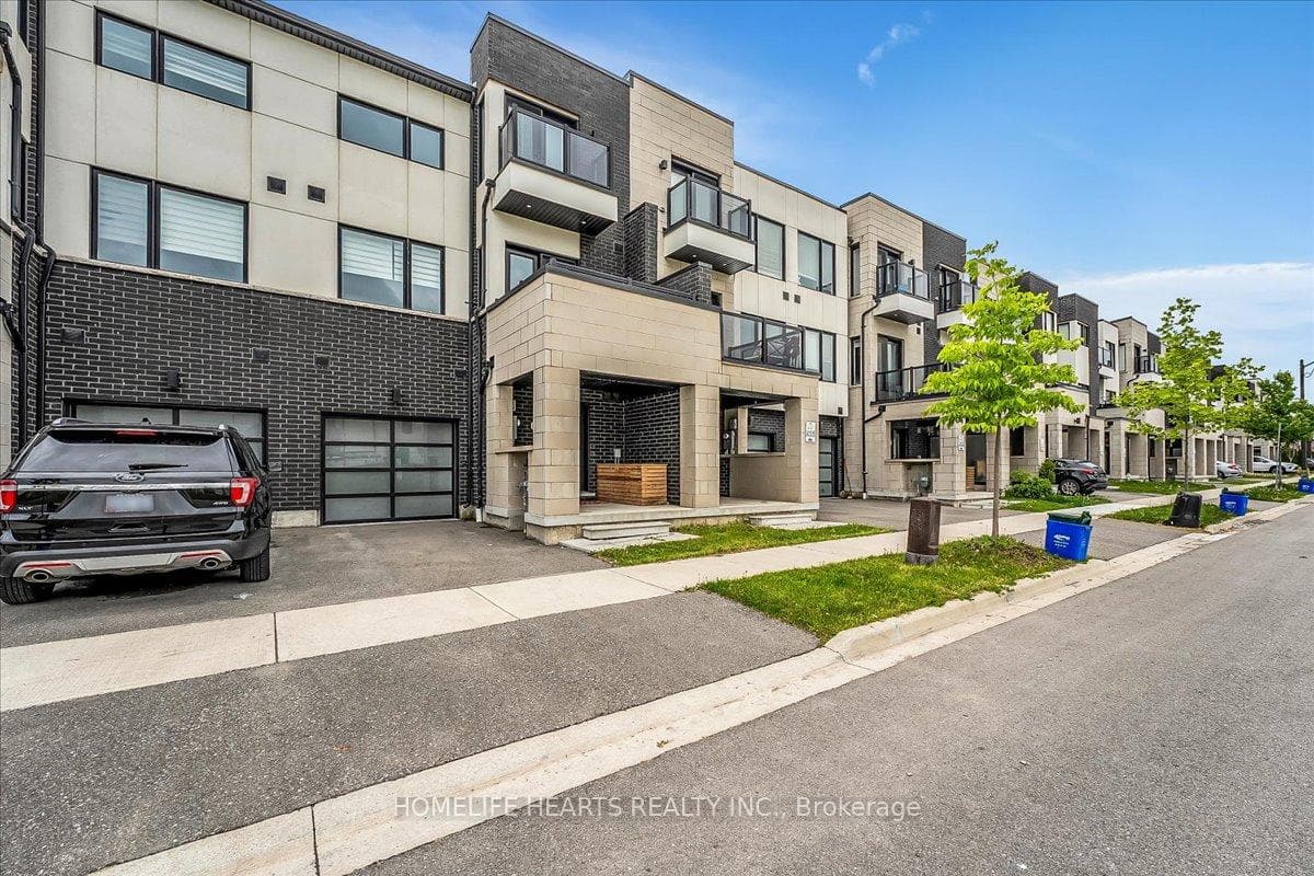 1389 Clarriage Court photo 3