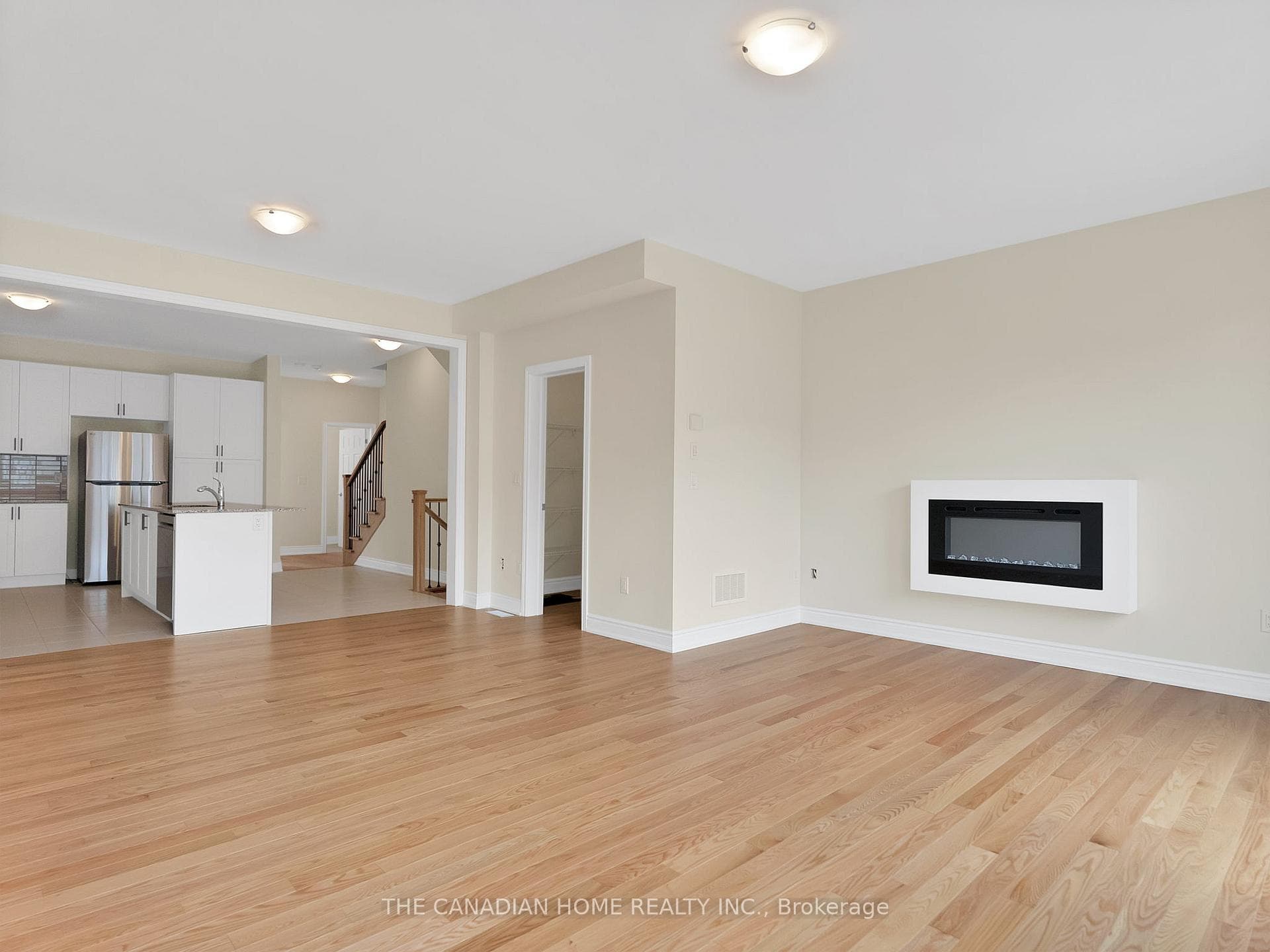 12 Marvin Avenue photo 9
