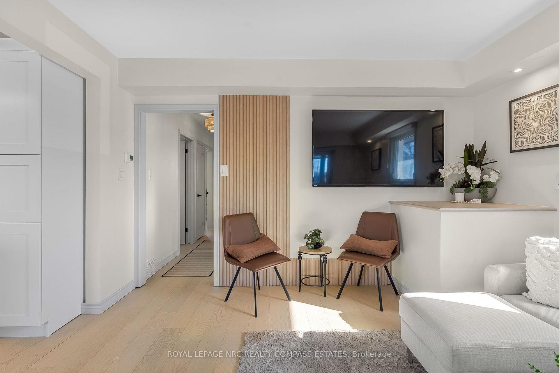 111 Eastchester Avenue photo 18