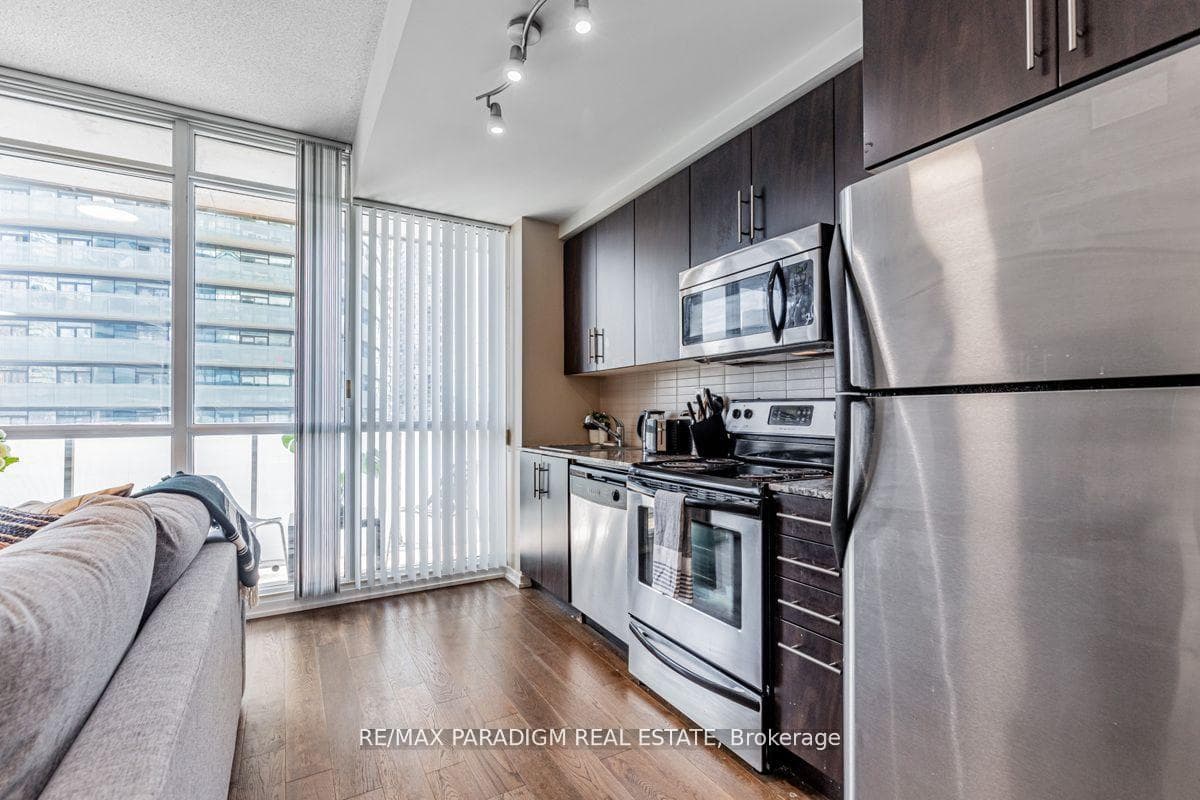 55 Bremner Boulevard Unit 1111 photo 11