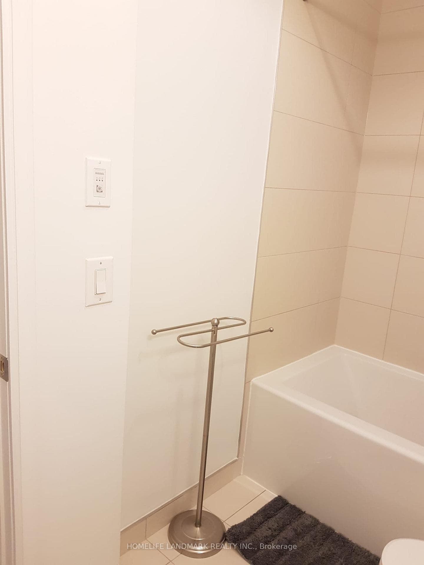 65 St Mary Street Unit 4303 photo 5