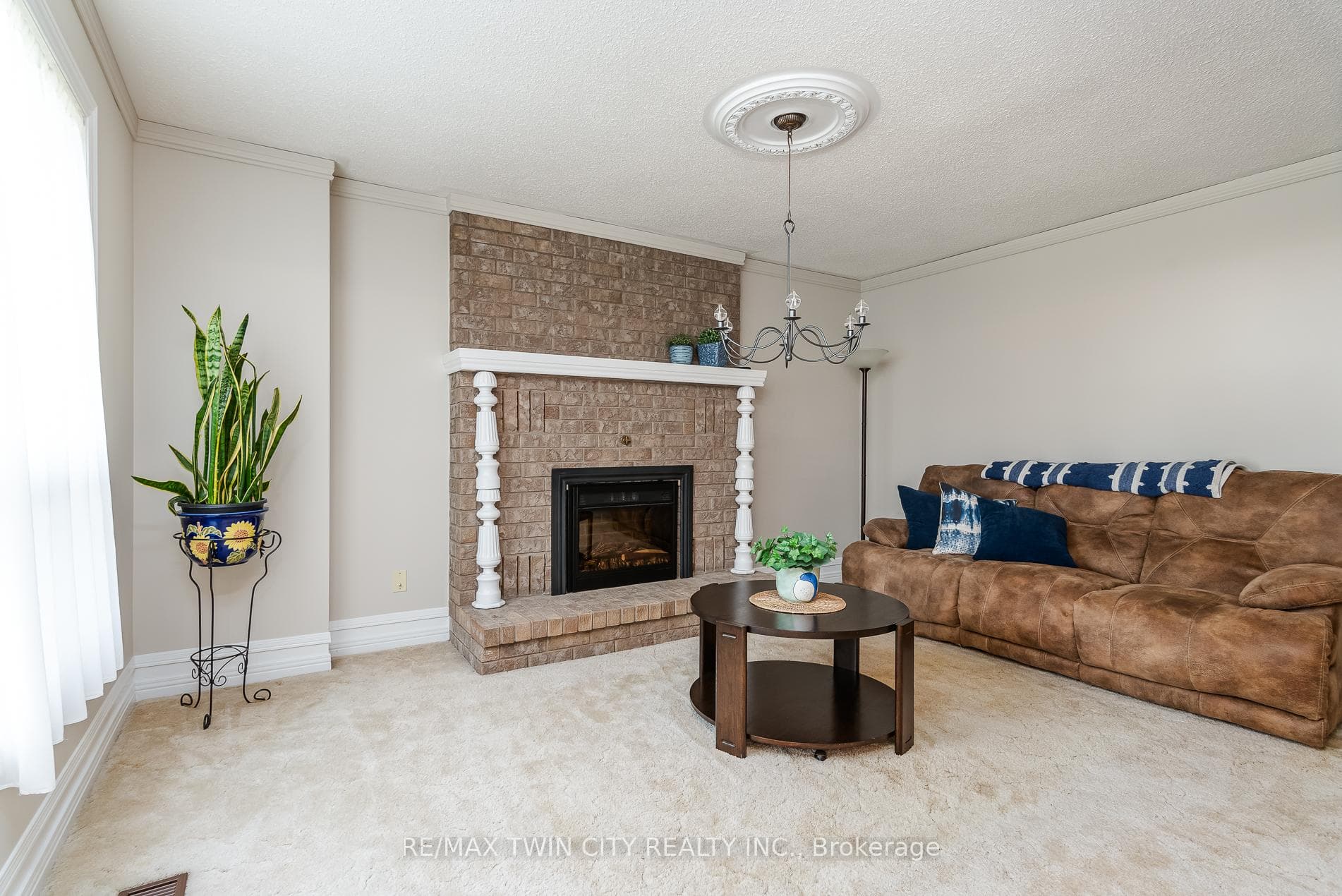 691 Westheights Drive photo 36