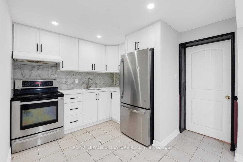 23 Burnview Crescent photo 36