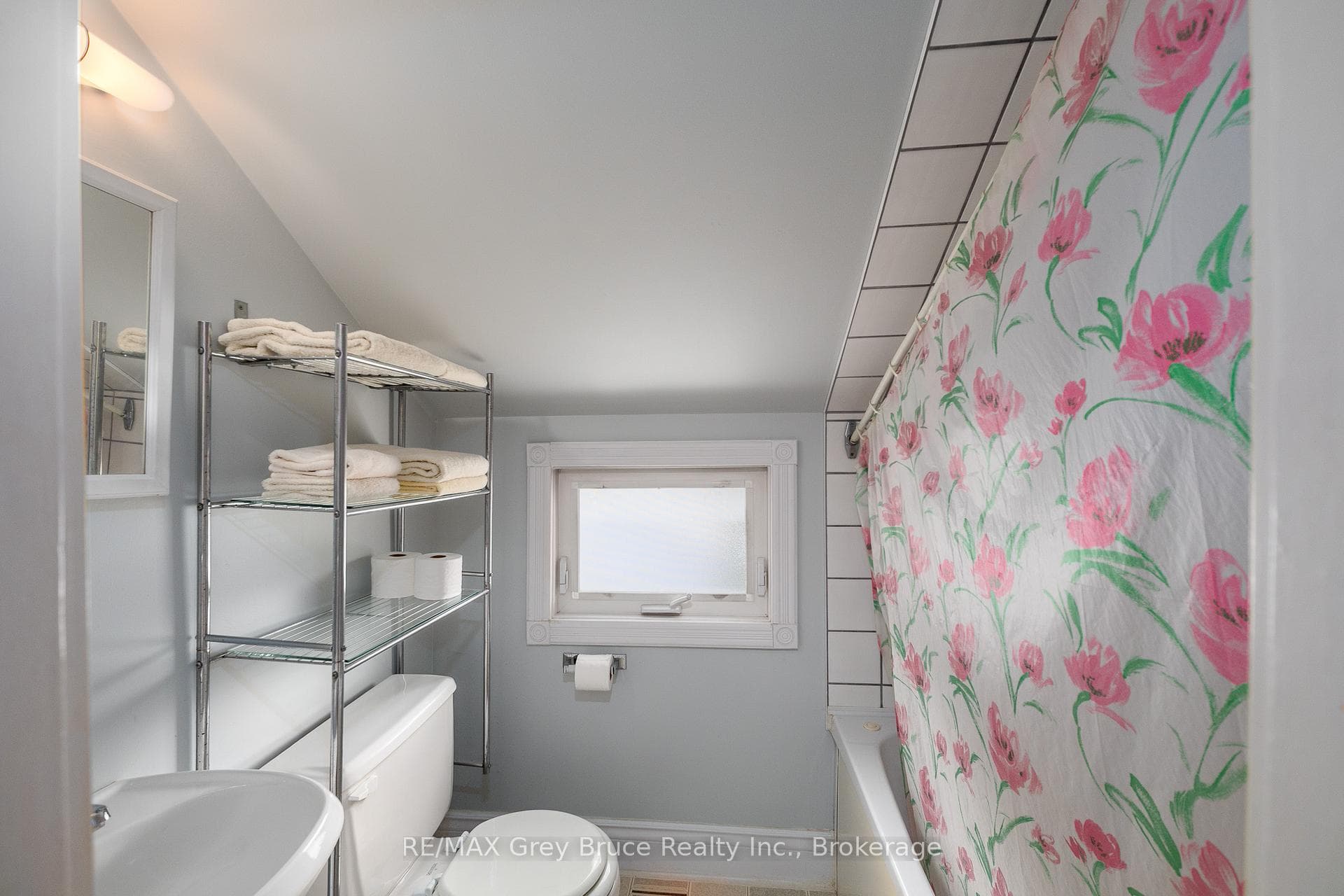 1591 5th Avenue photo 23