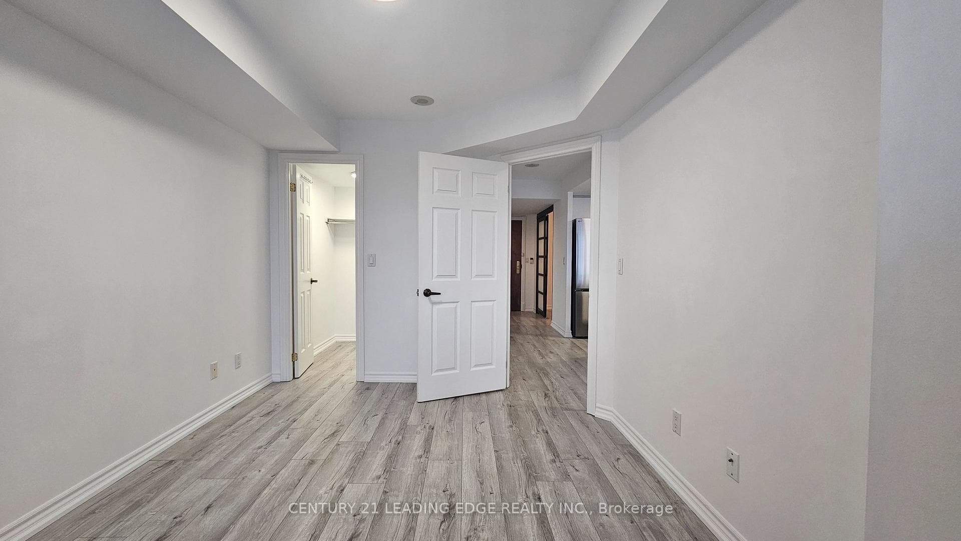 130 POND Drive Unit 701 photo 11