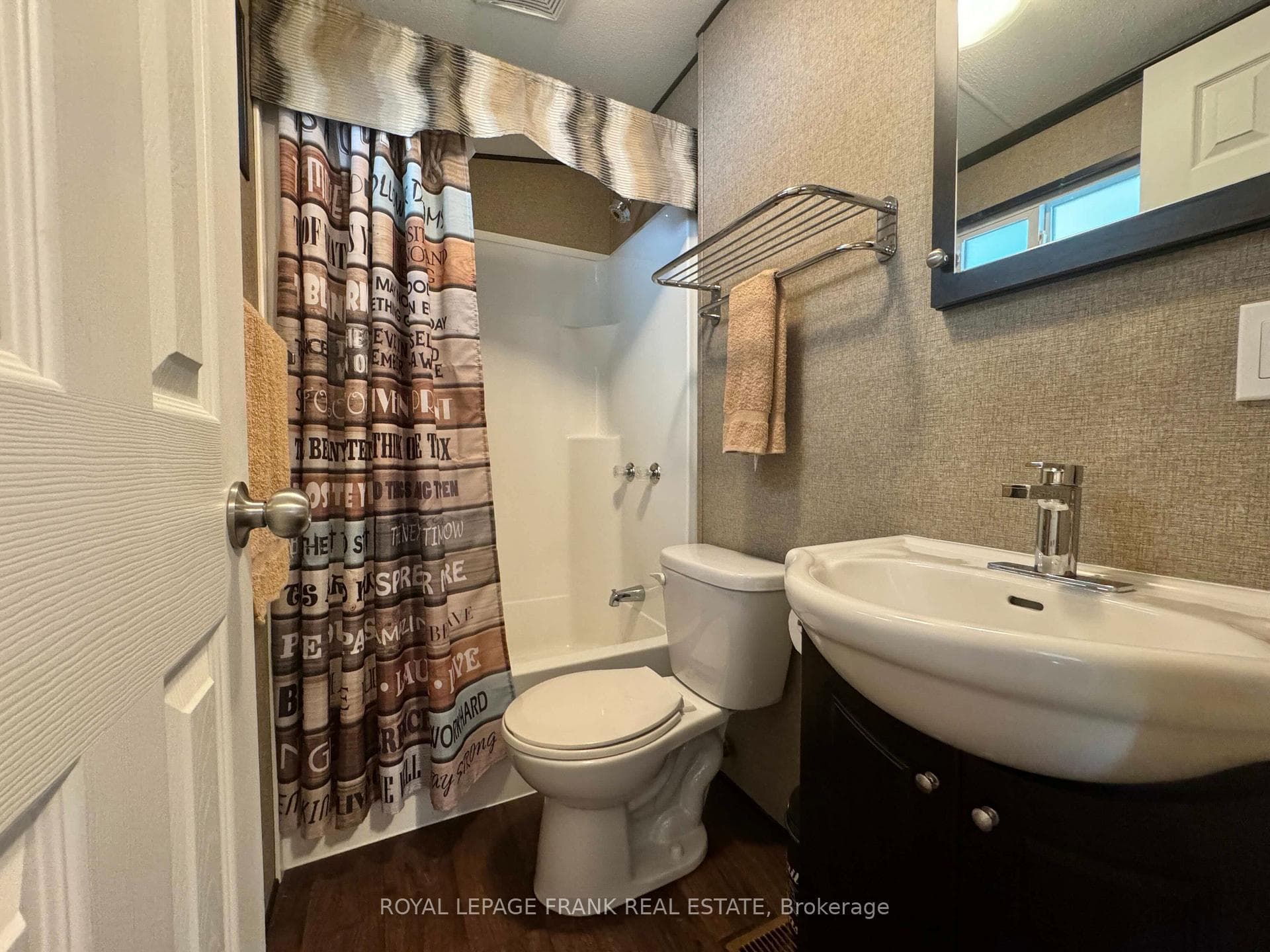 15 McGregor Drive photo 12