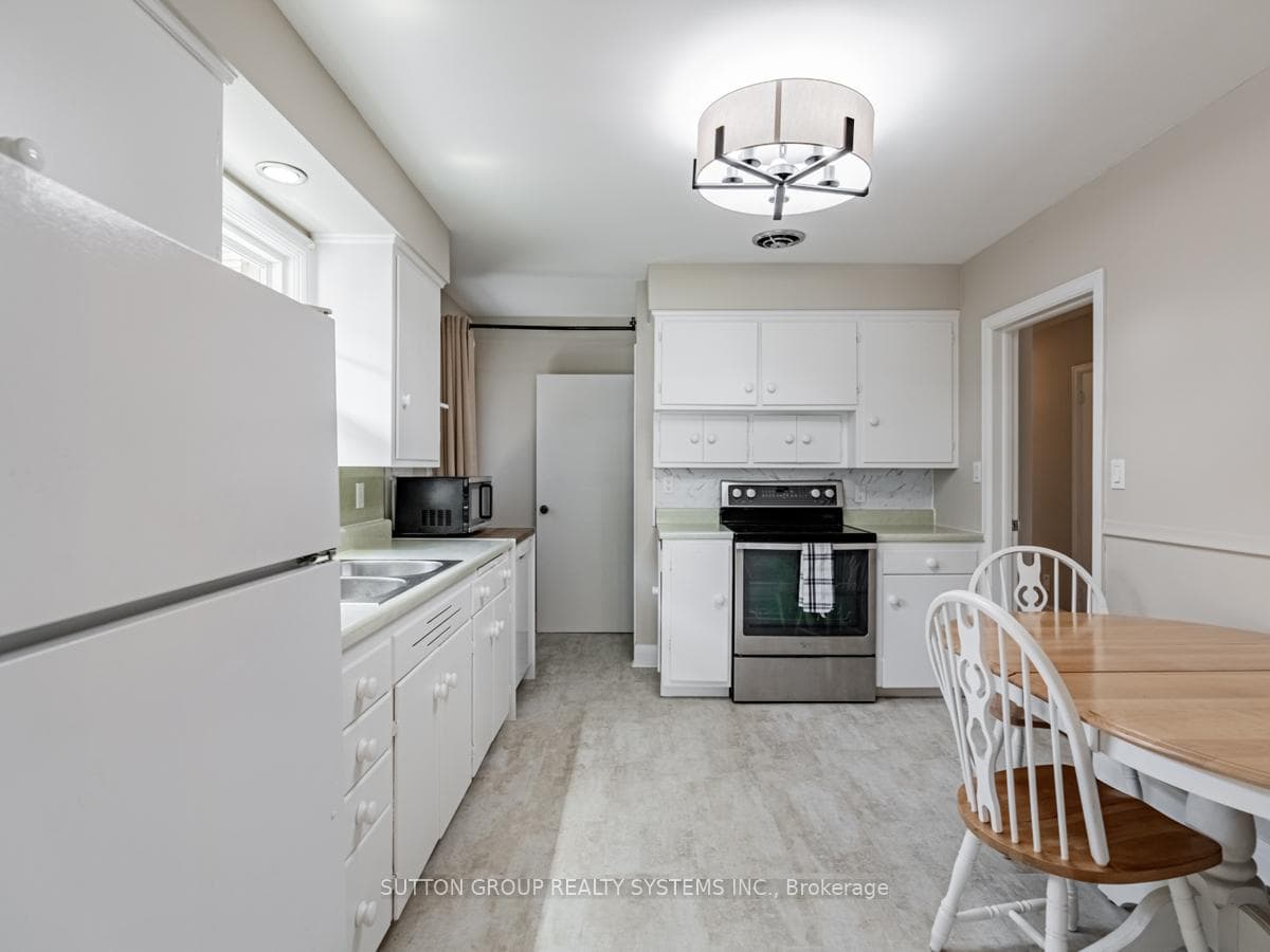 44 Saybrook Avenue Unit Main photo 22