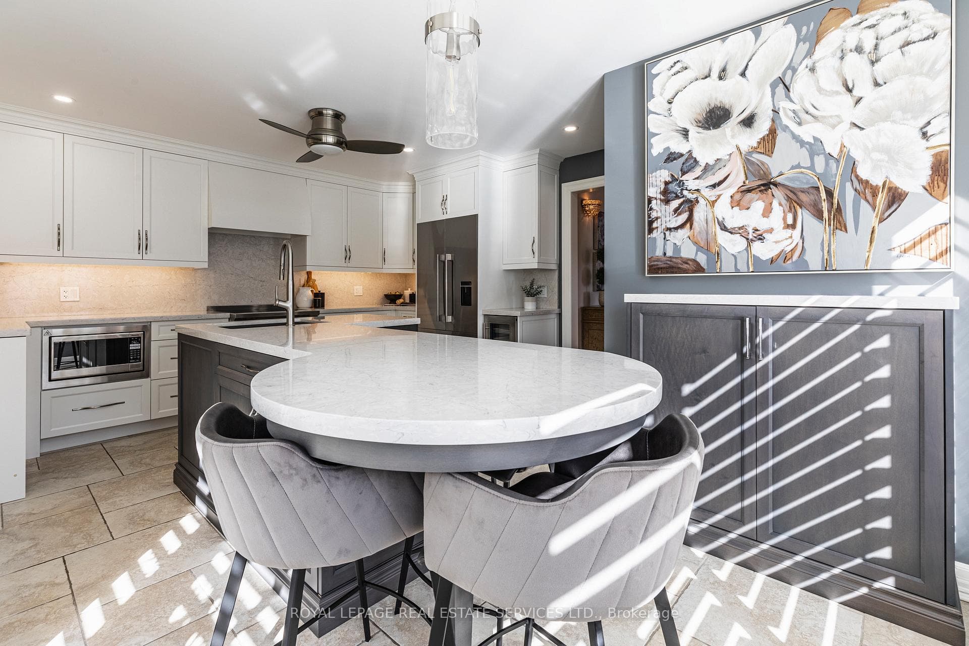 5340 Lakeshore Road Unit 204 photo 17