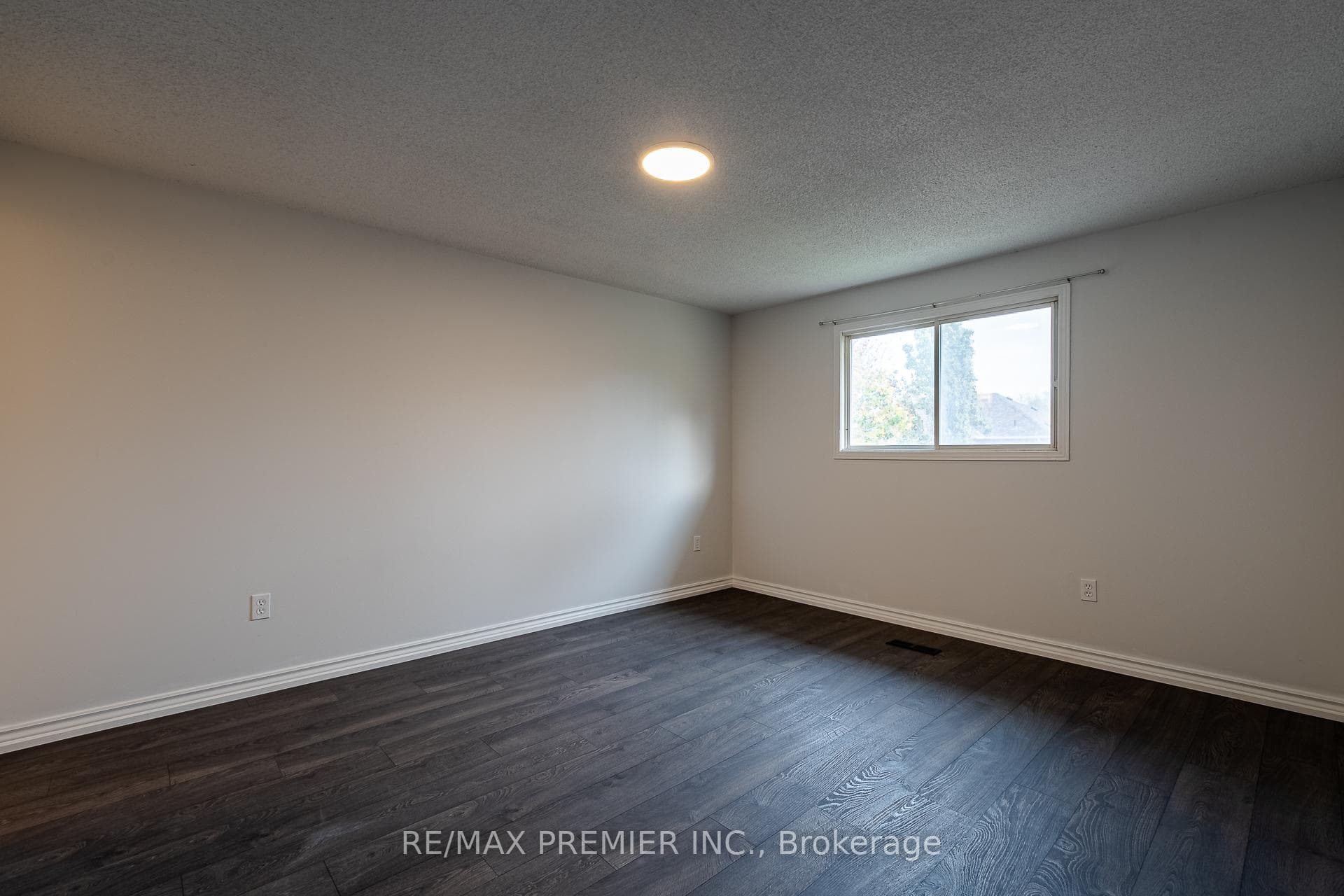 157 Heydon Avenue photo 10
