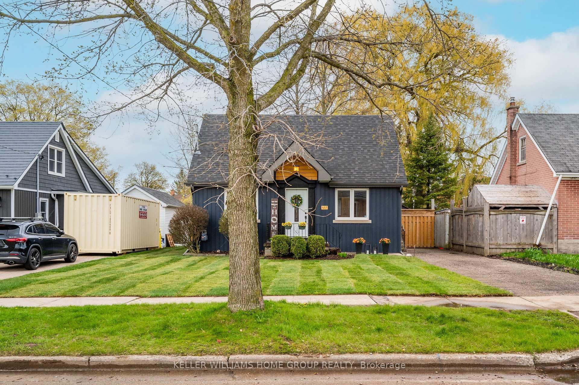 577 Ephraim Street photo 2