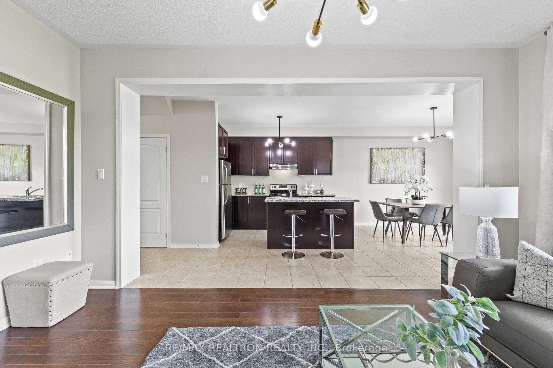 48 Ross Wright Avenue photo 9