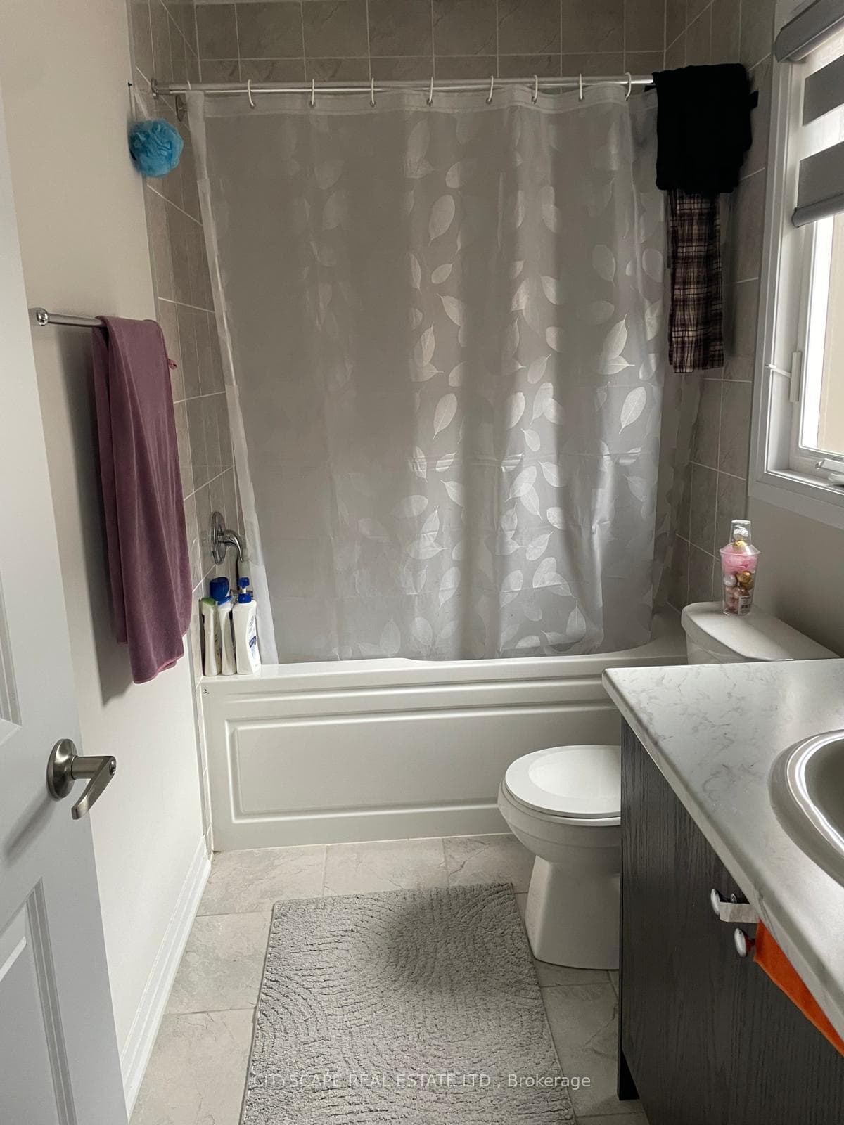 86 Gibson Drive photo 13