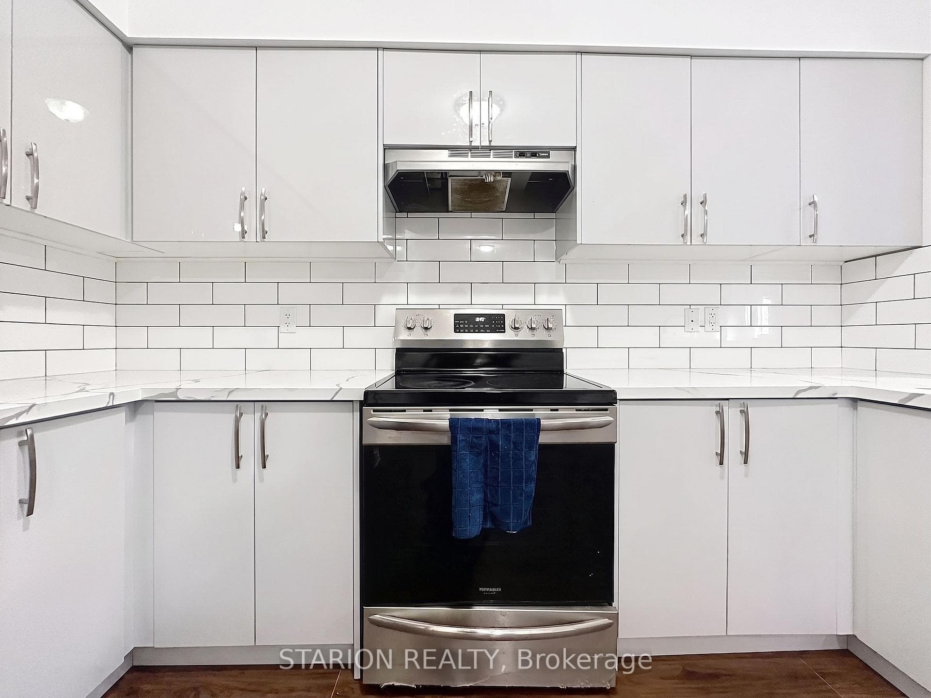 345 GLANCASTER Road Unit 13 photo 14