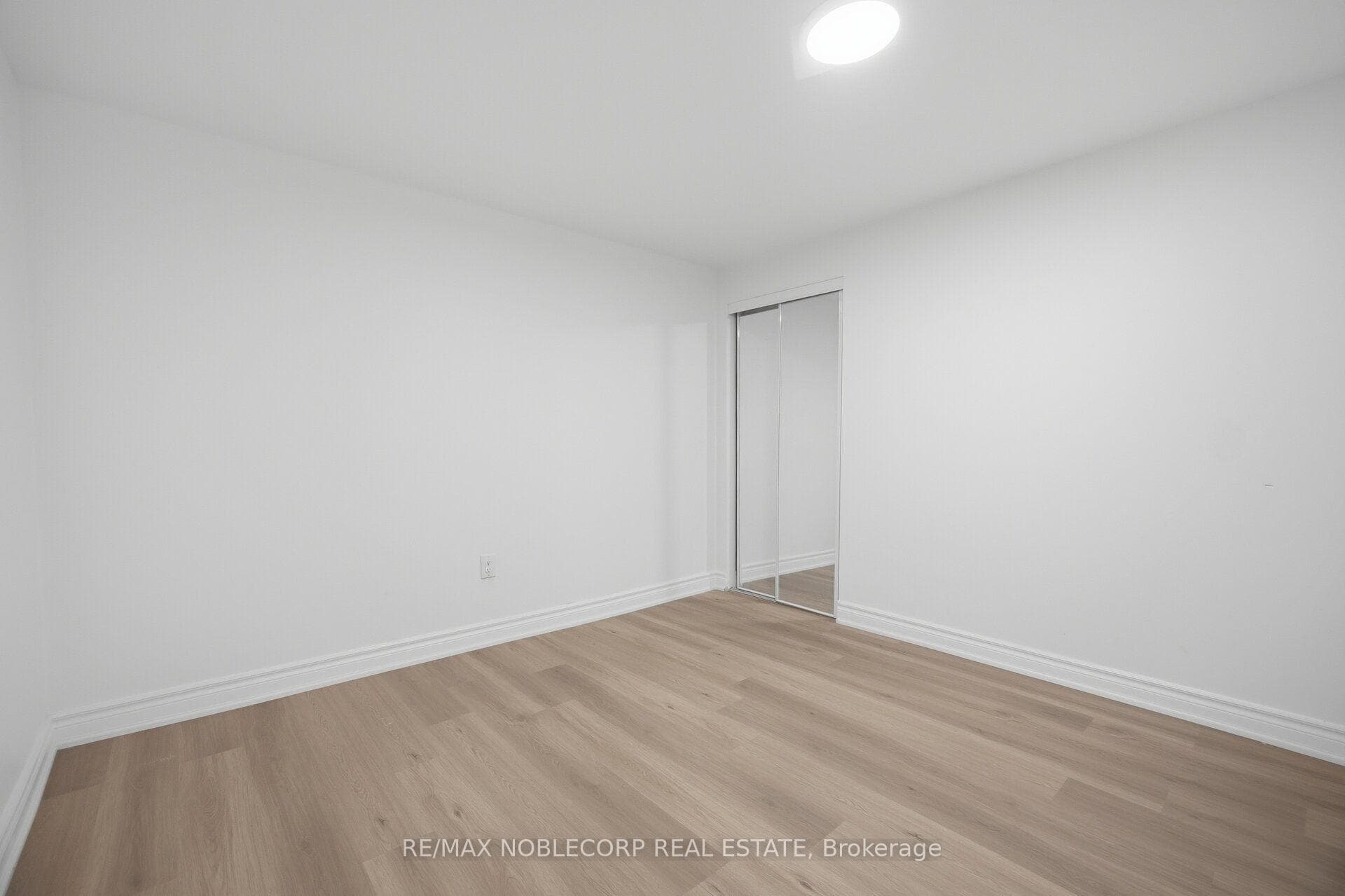 66 Cinrickbar Drive photo 45