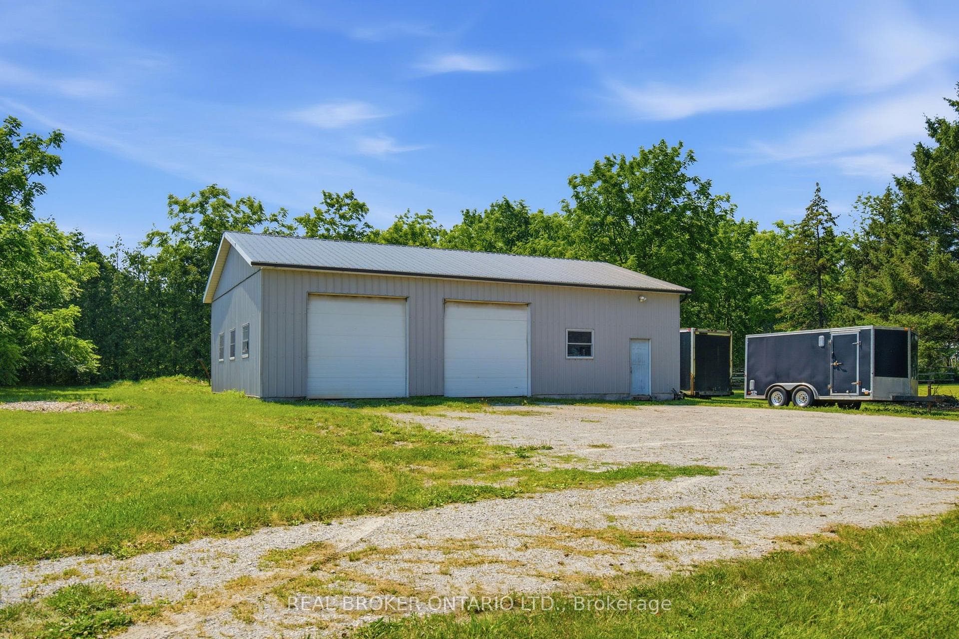 785 Reid Road photo 4