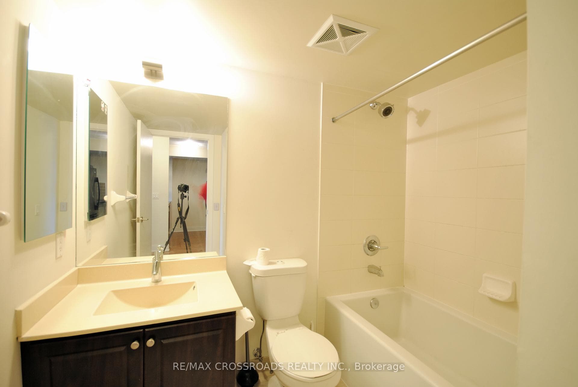 135 Village Green Square Unit 1320 photo 12