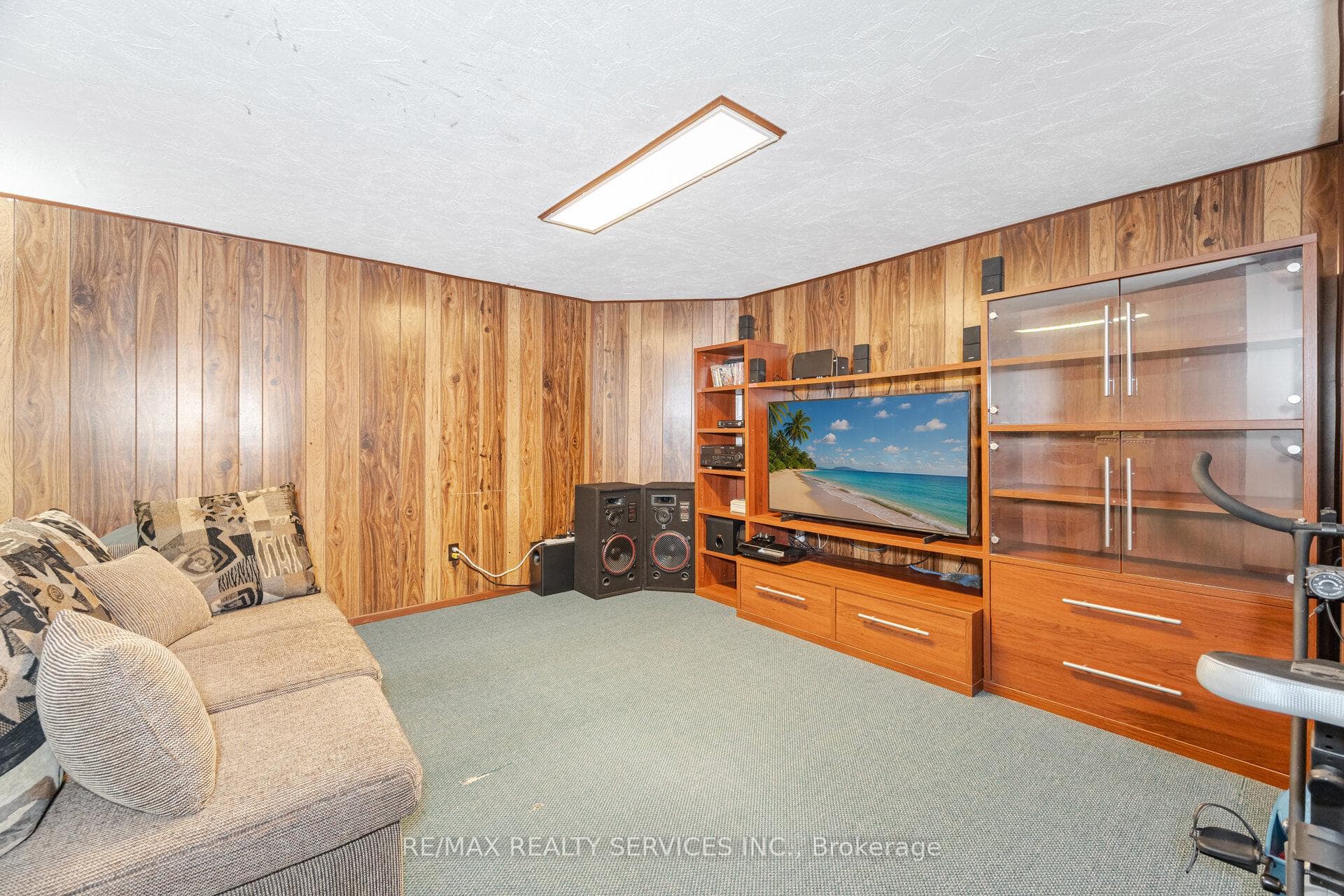 12 Sparklett Crescent photo 33