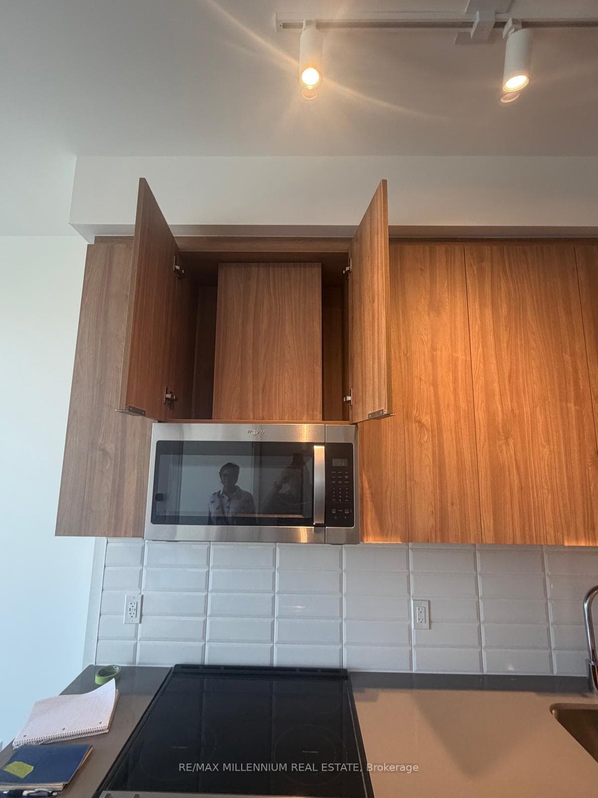 740 Whitlock Avenue Unit 809 photo 11
