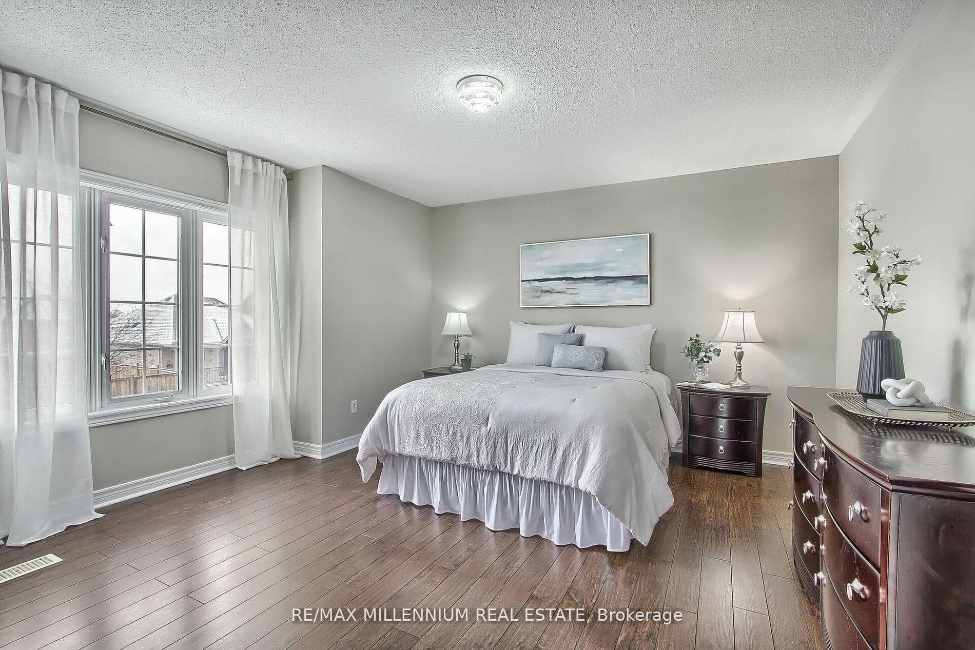 66 Wild Indigo Crescent photo 28