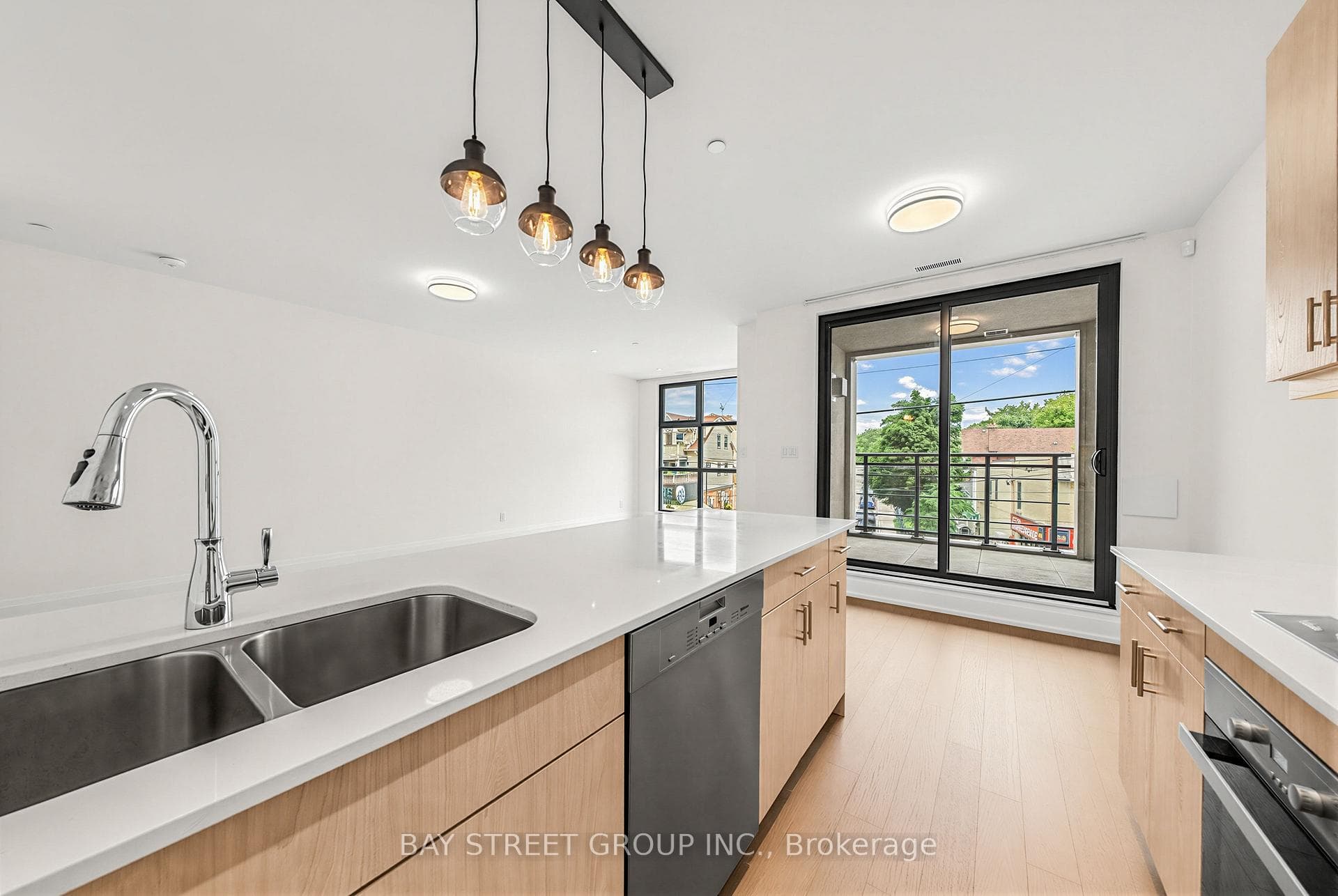 365 Beech Avenue Unit 208 photo 11