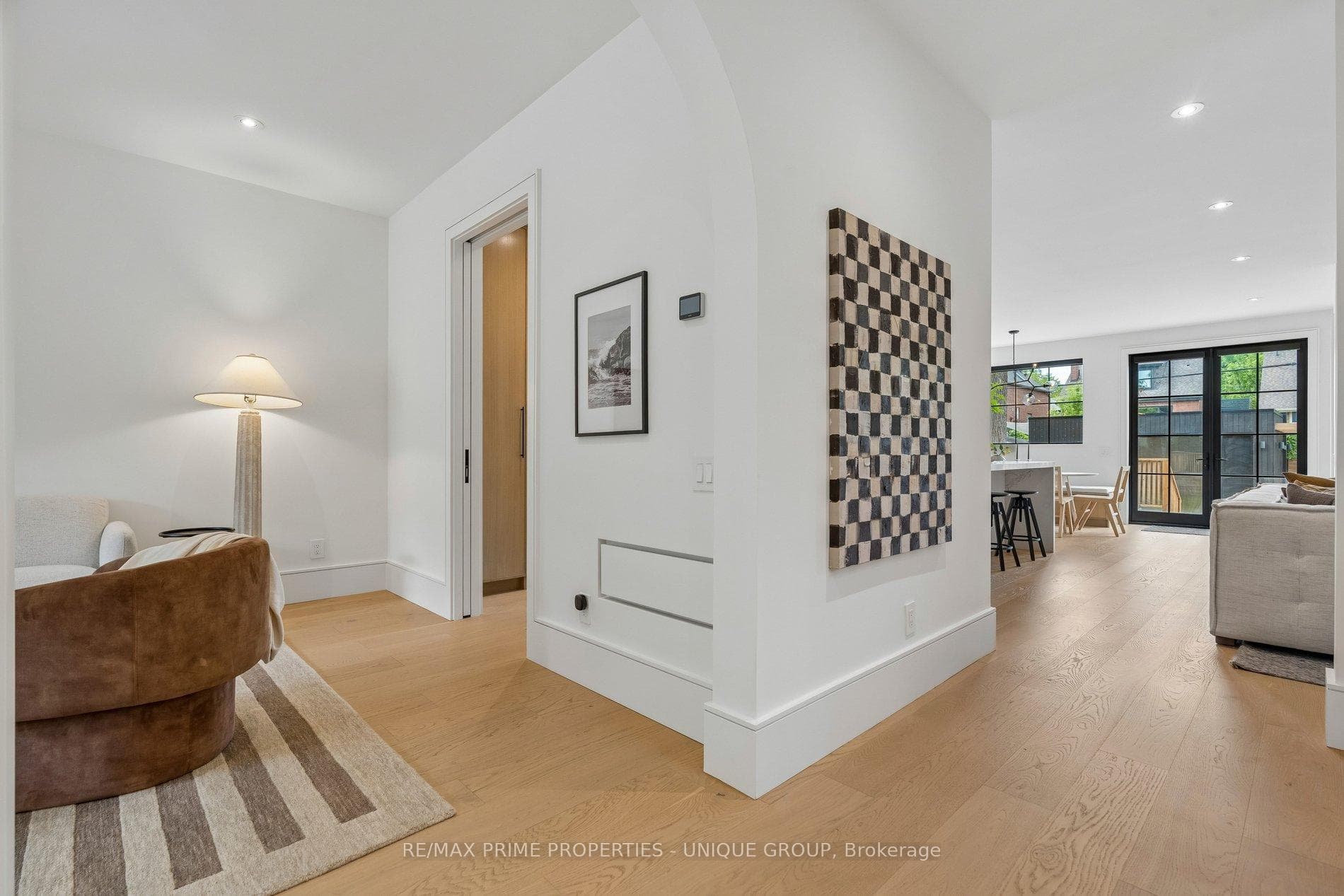 205 Geoffrey Street photo 7