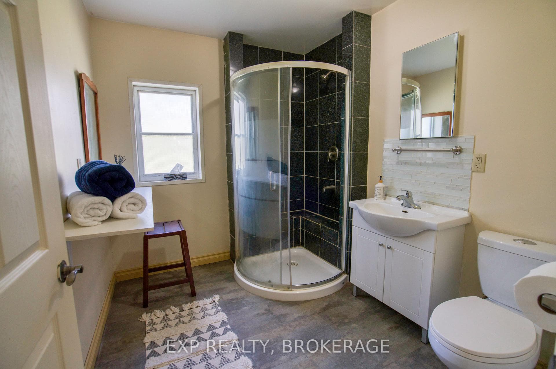 371 Sherbrooke Drive photo 16