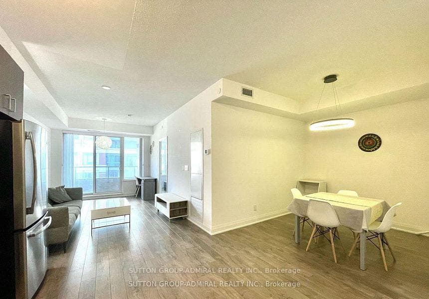 18 Uptown Drive Unit 310 photo 4