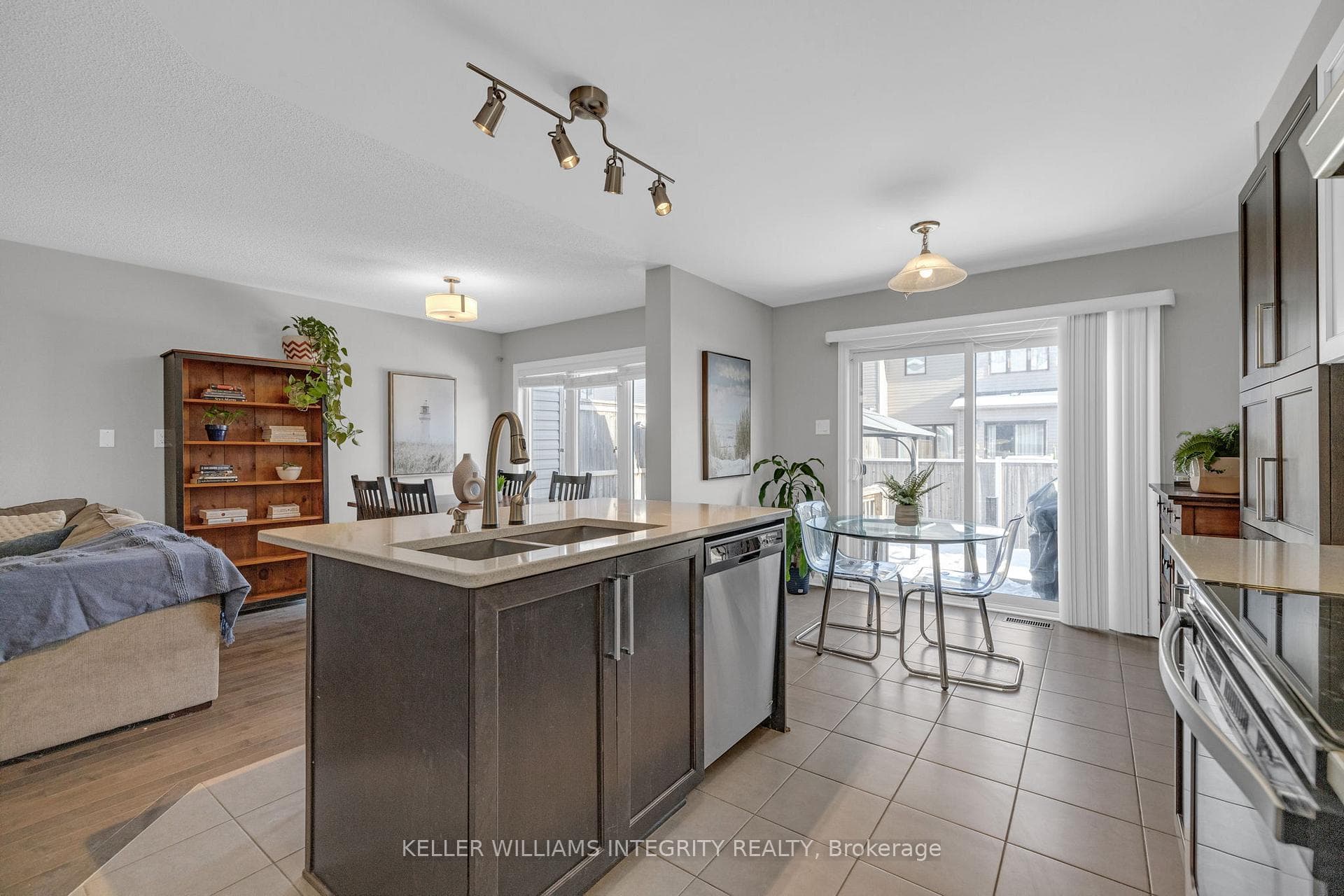 550 Paine Avenue photo 12