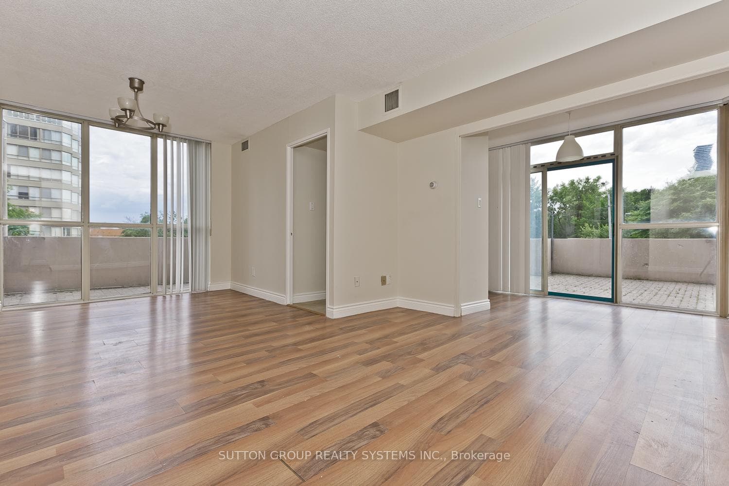 285 Enfield Place Unit 204 photo 8