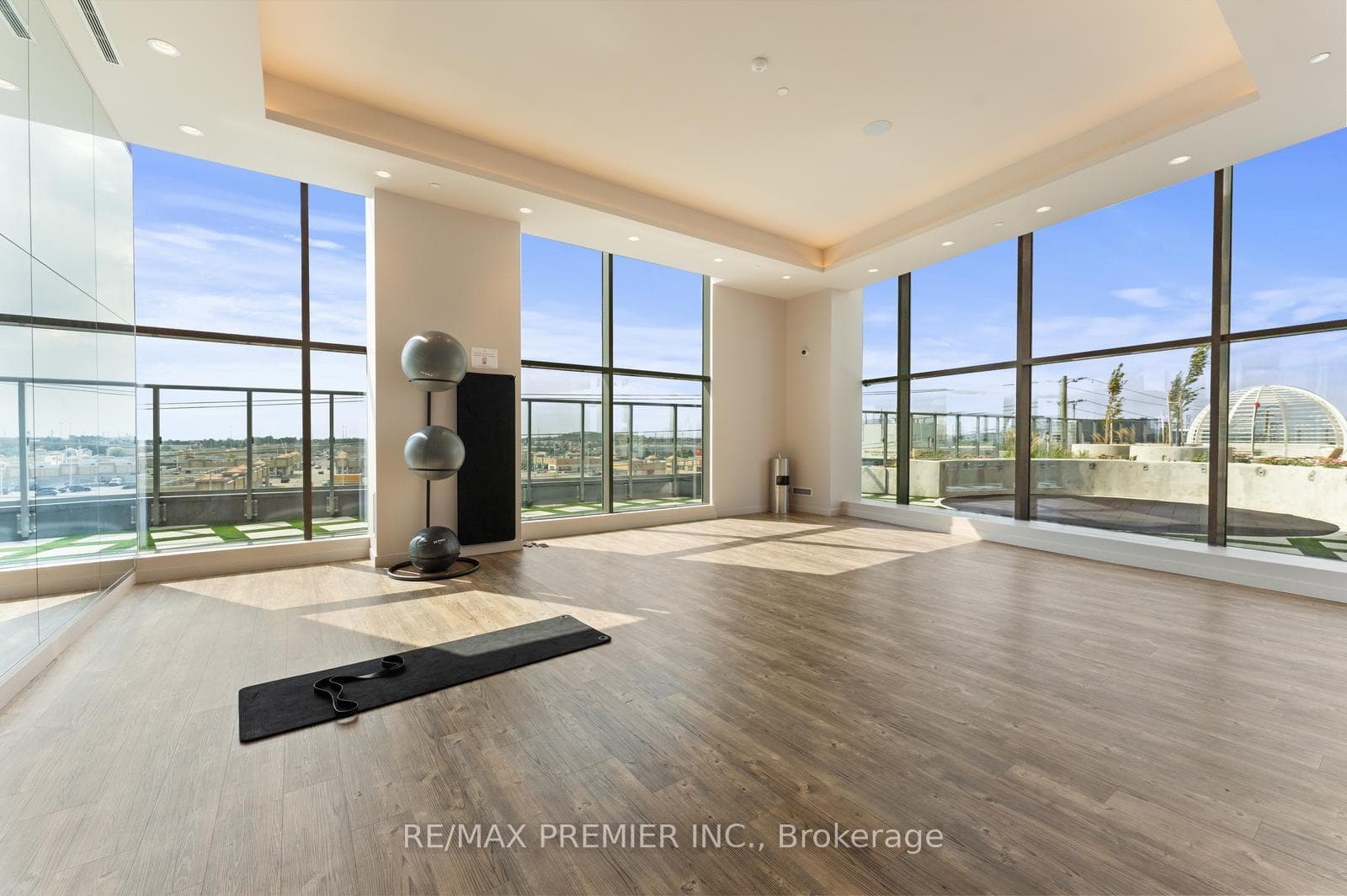474 Caldari Road Unit 308 photo 31